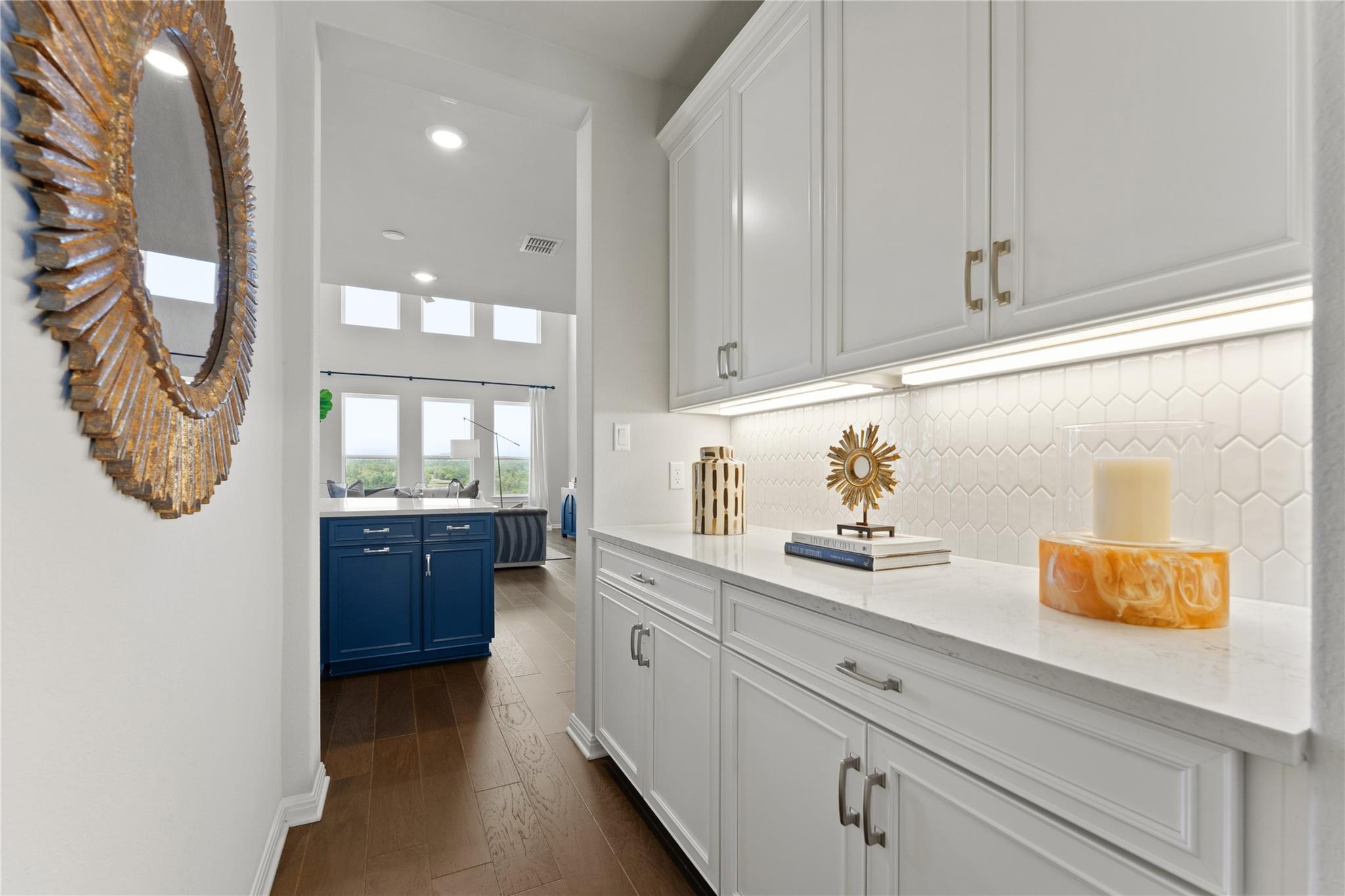 1825 Hazy Hills LOOP