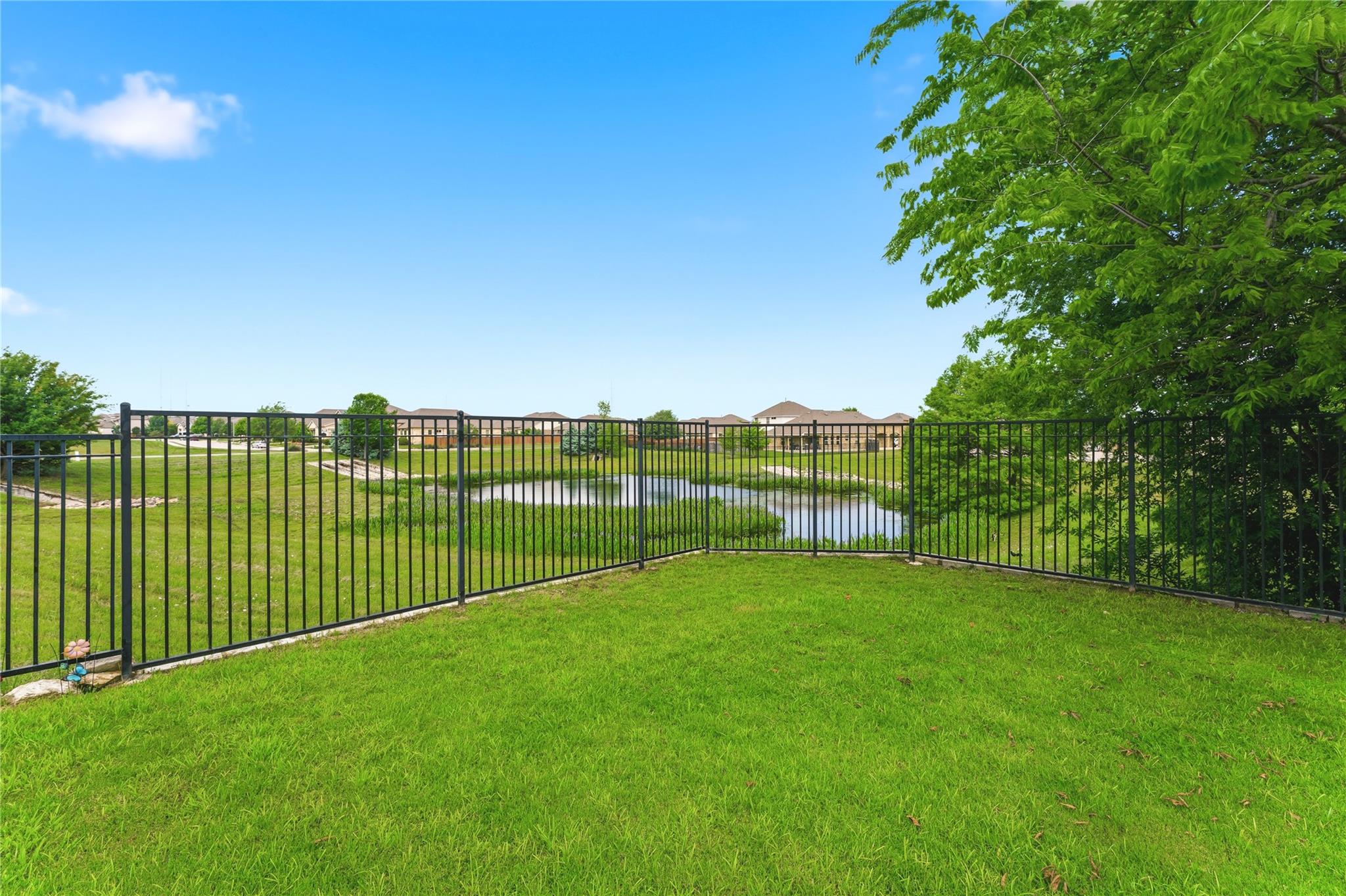5309 Scenic Lake DR