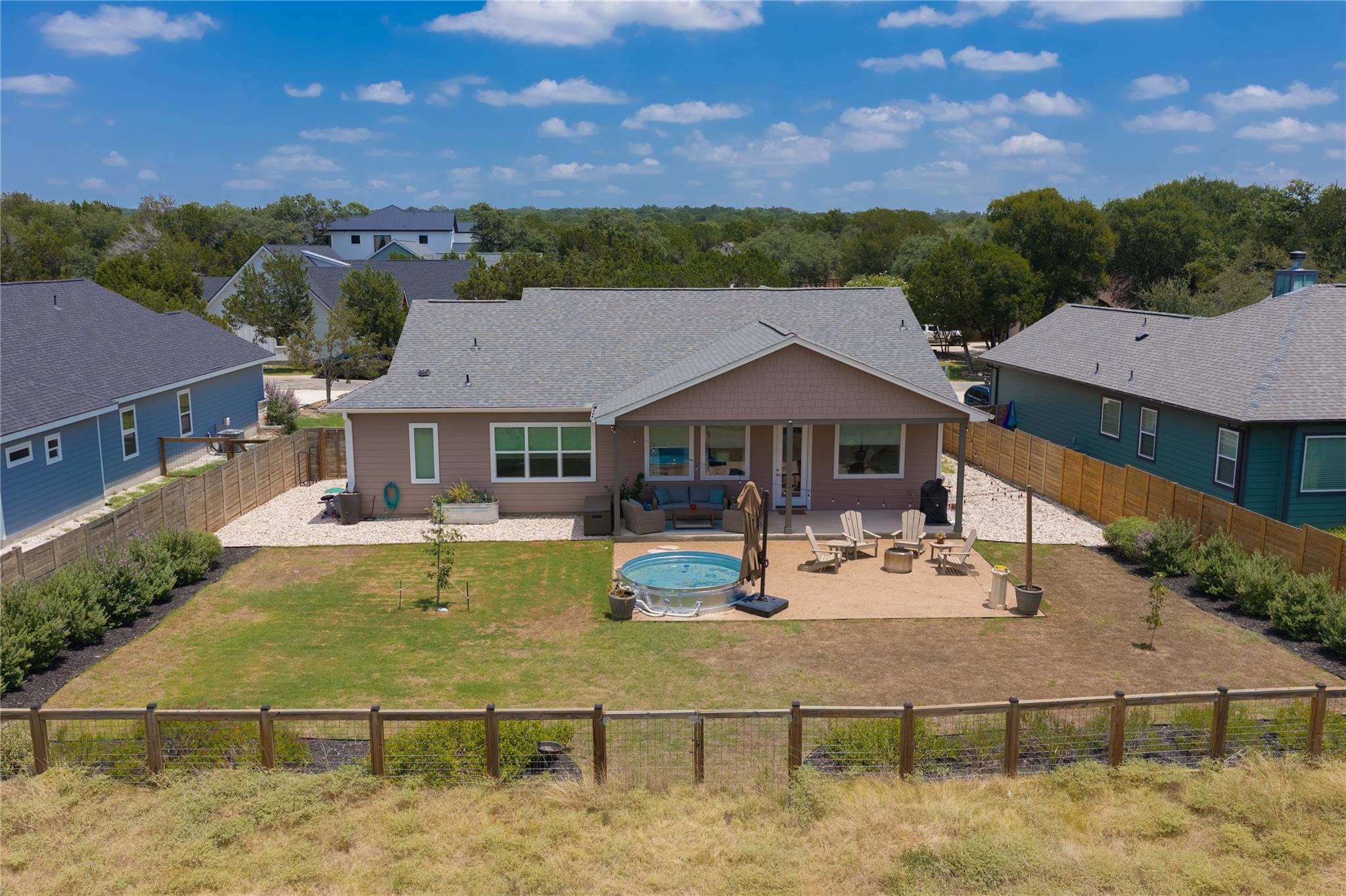 32 Acacia DR
