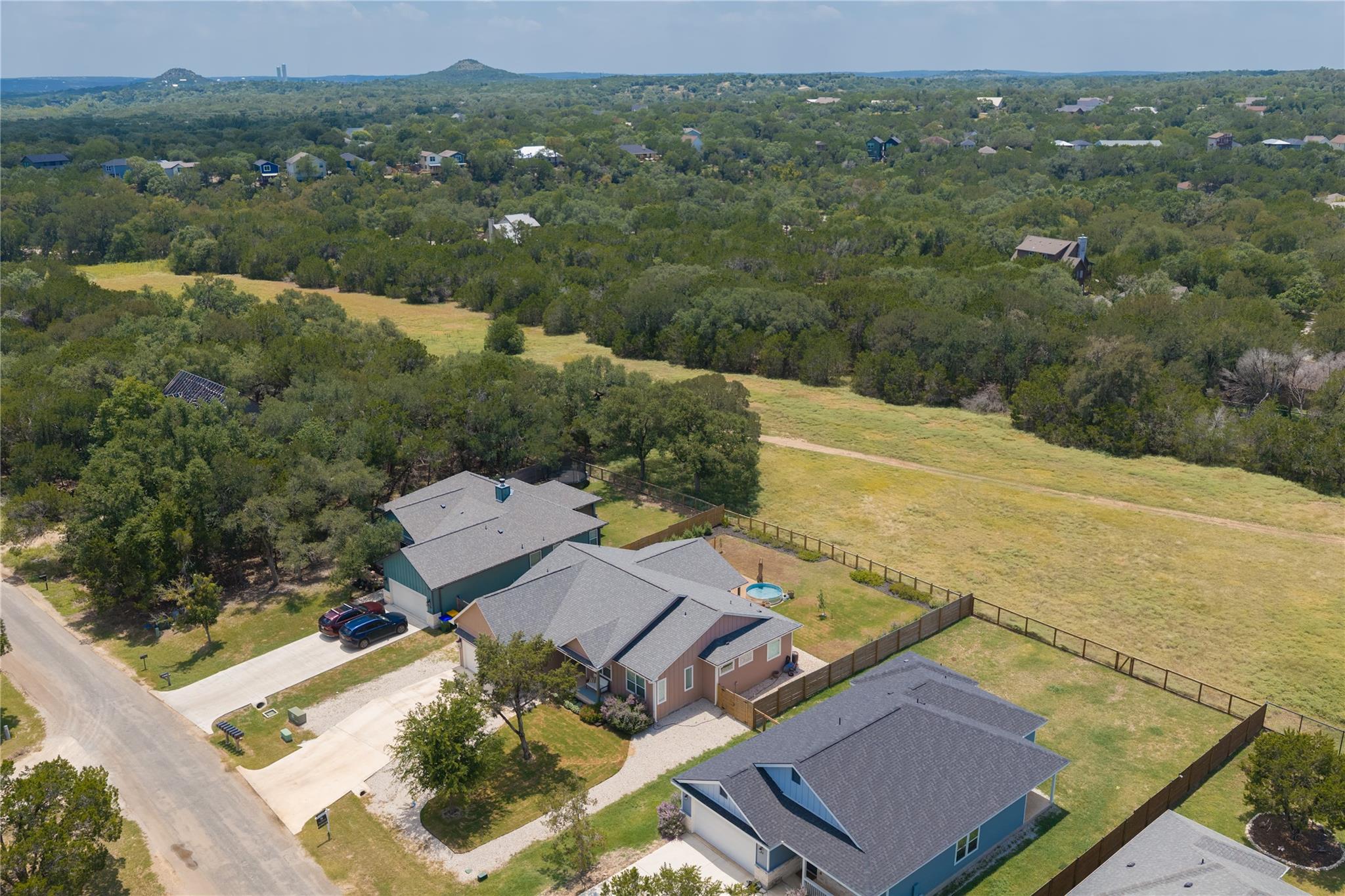 32 Acacia DR