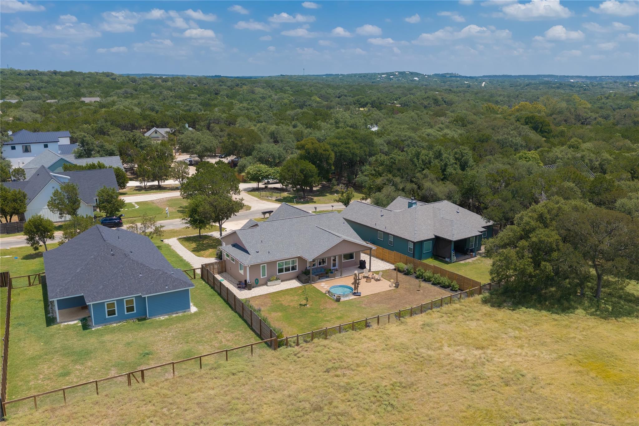 32 Acacia DR