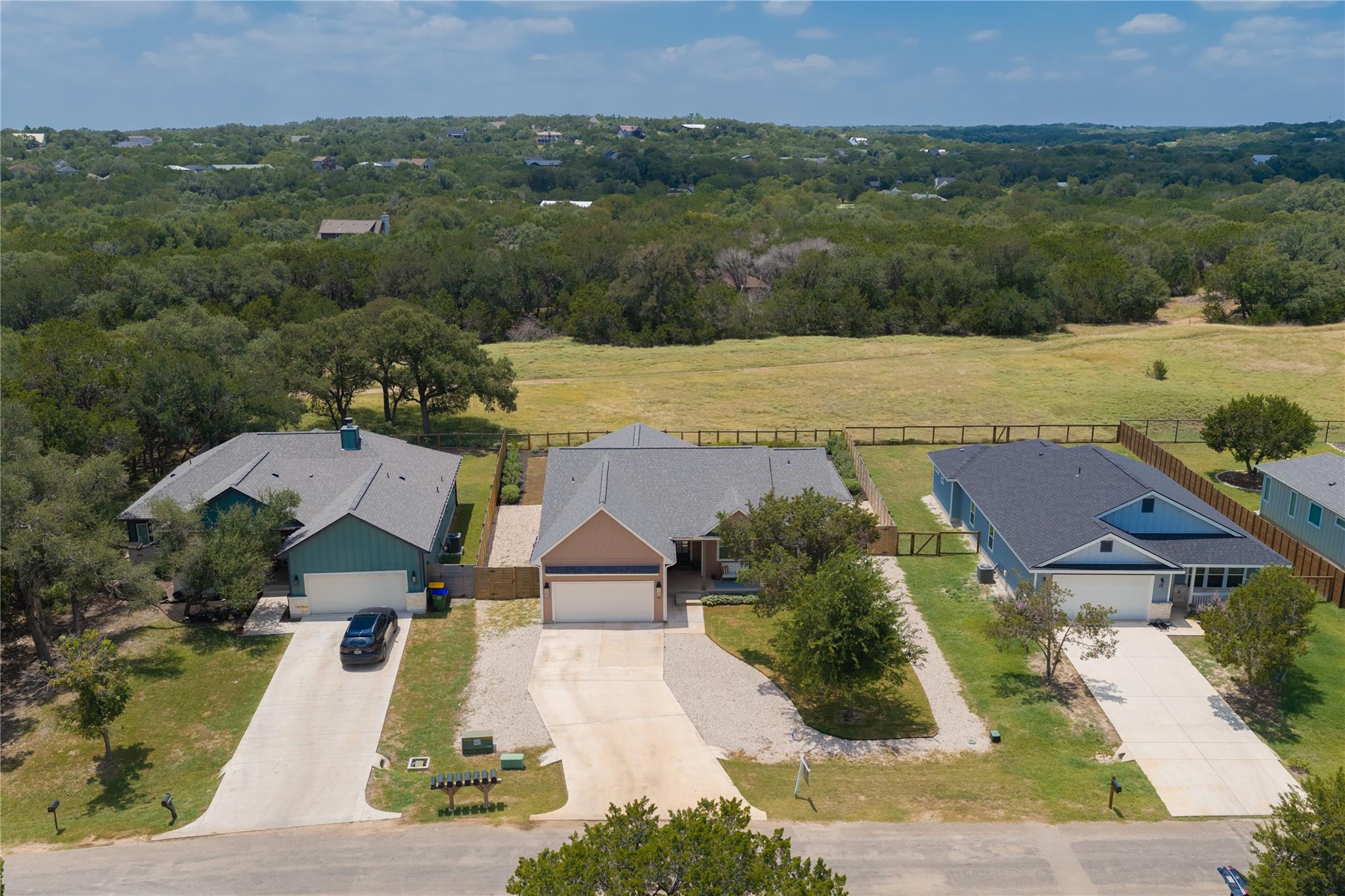 32 Acacia DR