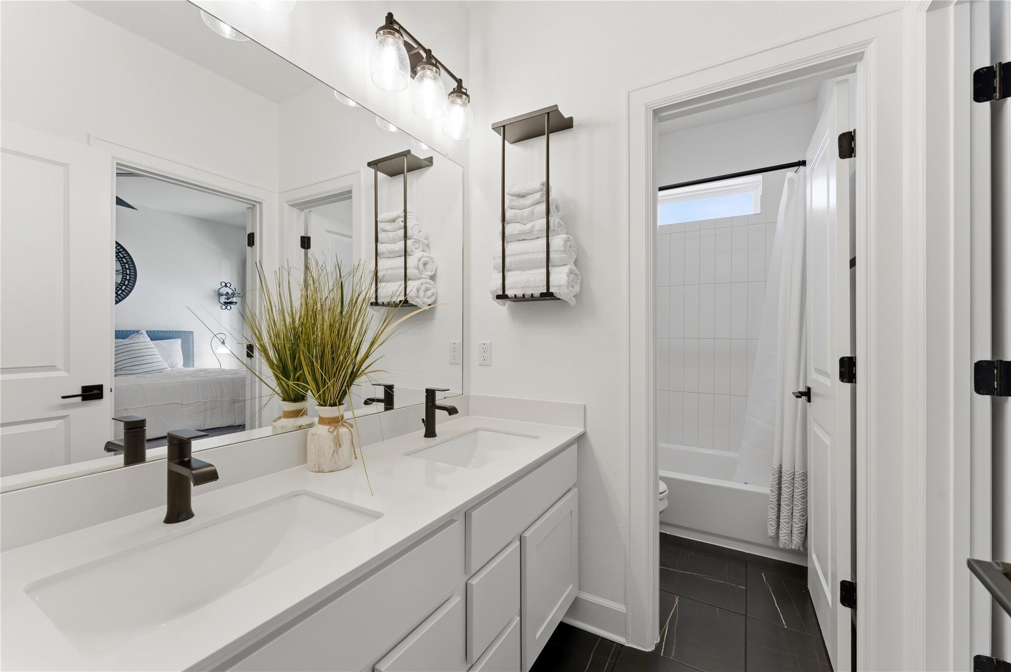 1890 Headwaters BLVD