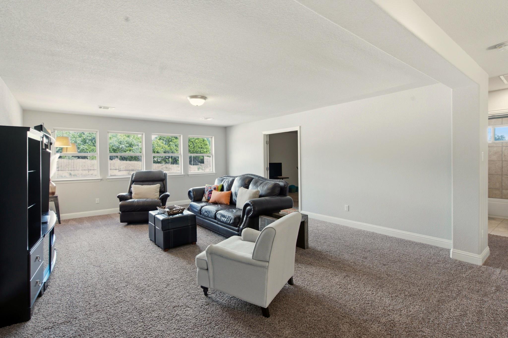 324 Stoney Point RD