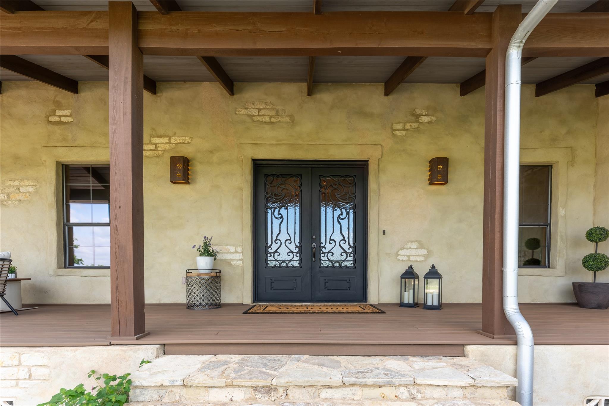 424 Hidden Creek DR