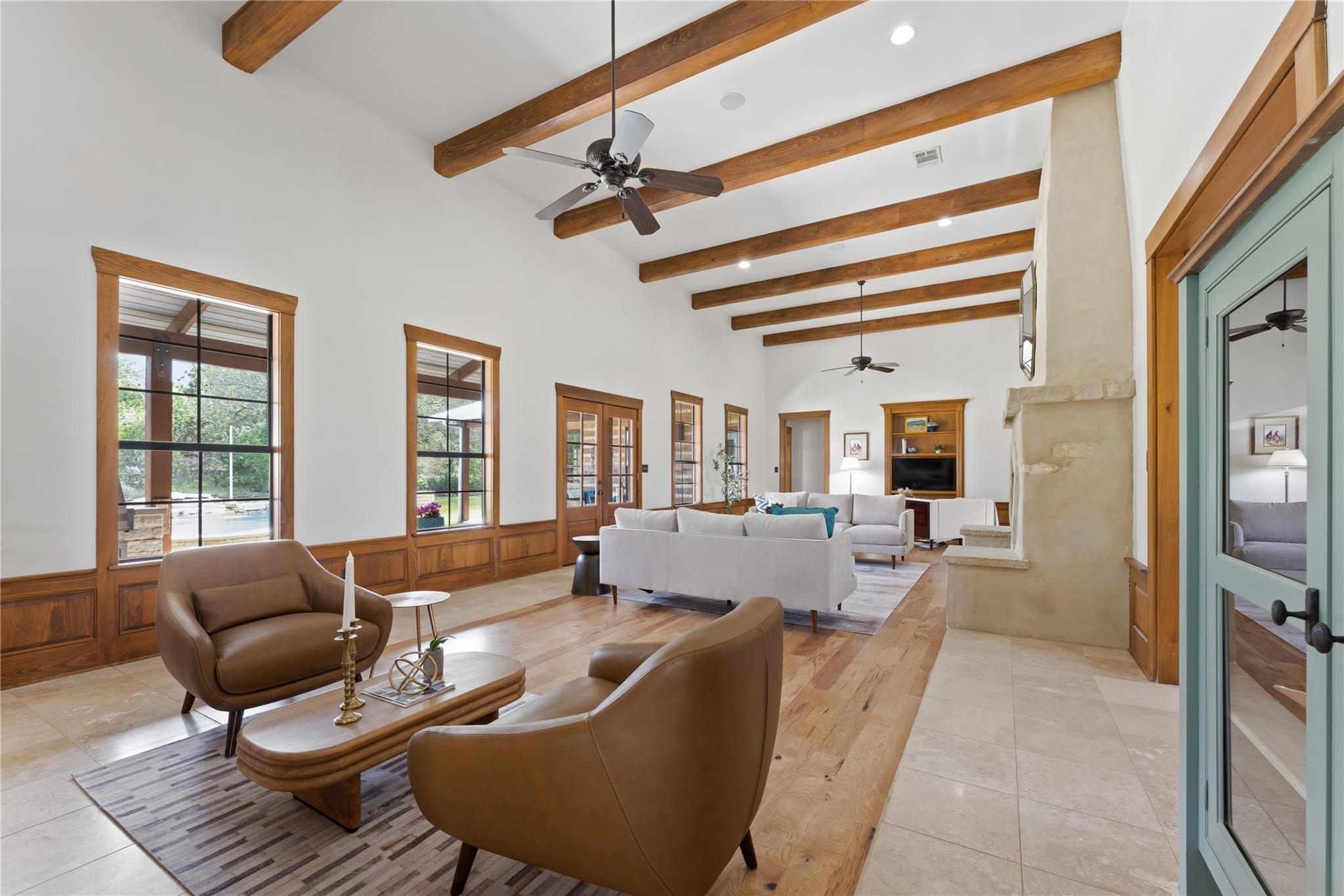 424 Hidden Creek DR