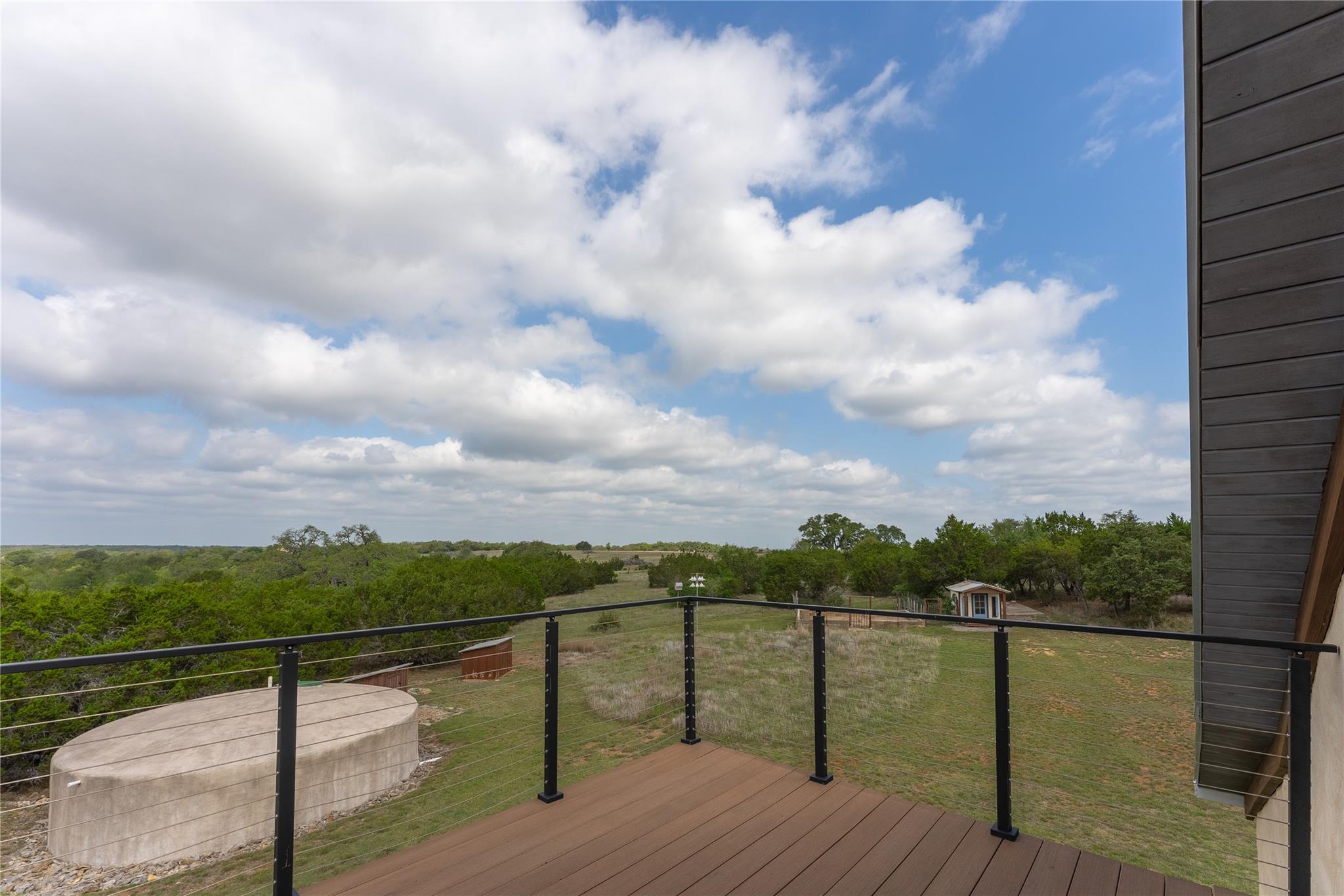 424 Hidden Creek DR