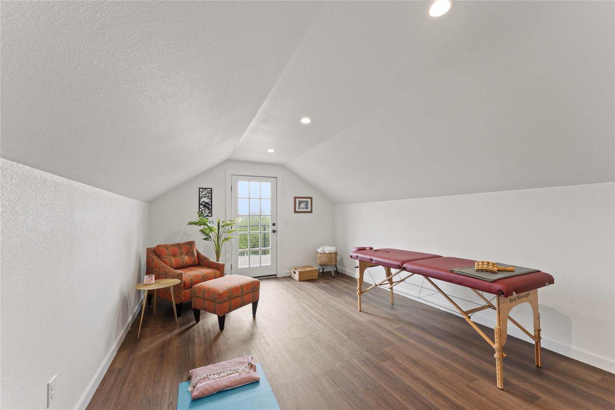 424 Hidden Creek DR