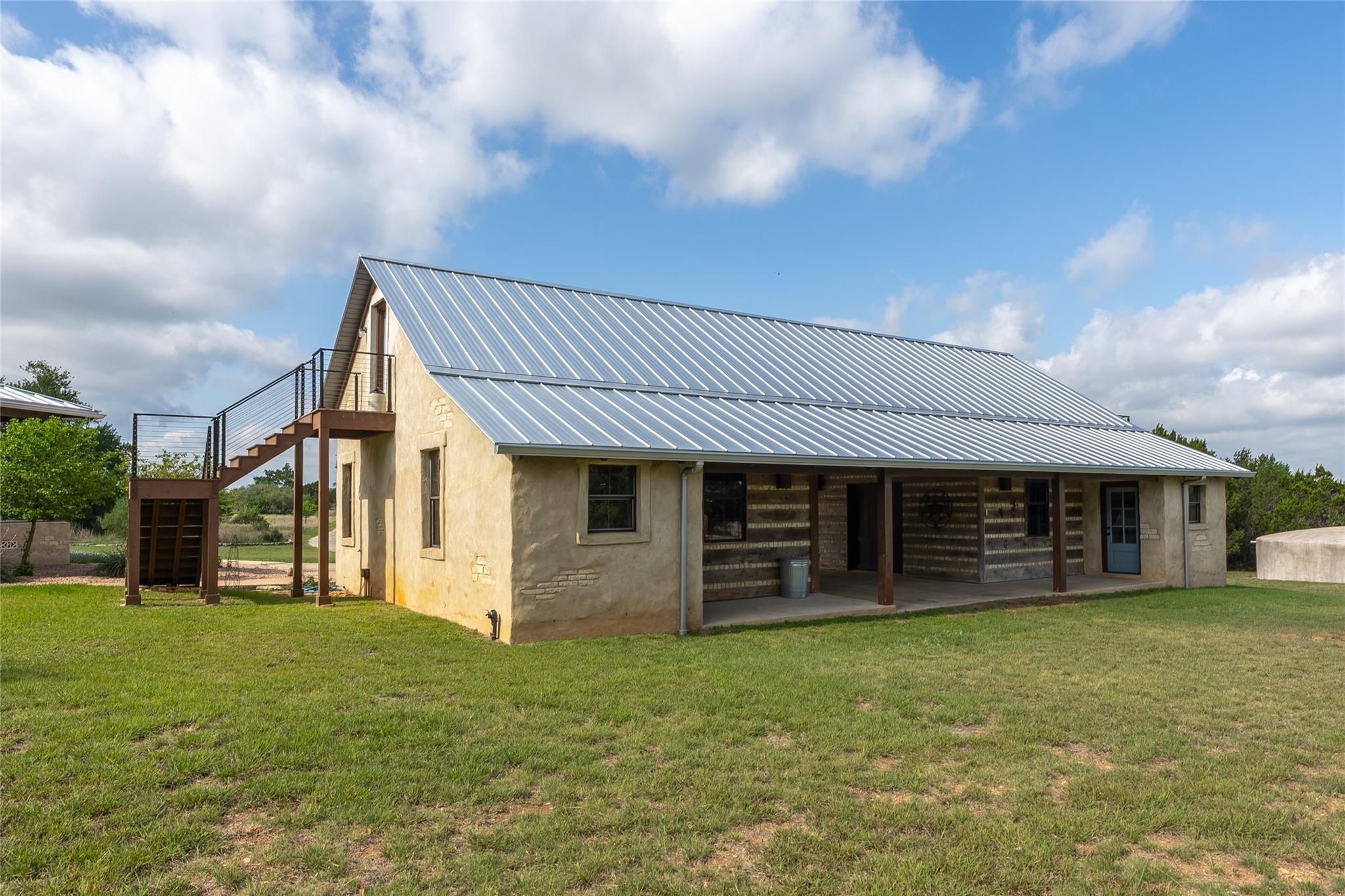 424 Hidden Creek DR