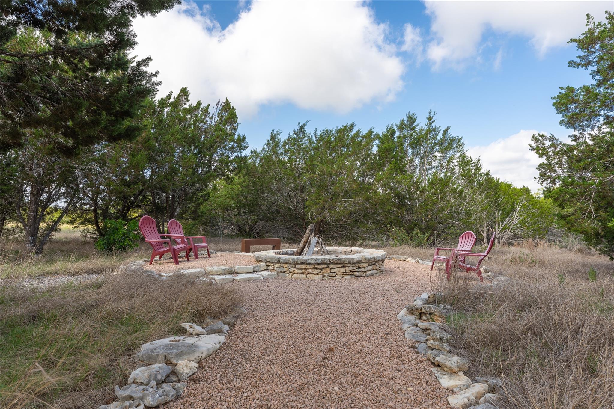 424 Hidden Creek DR