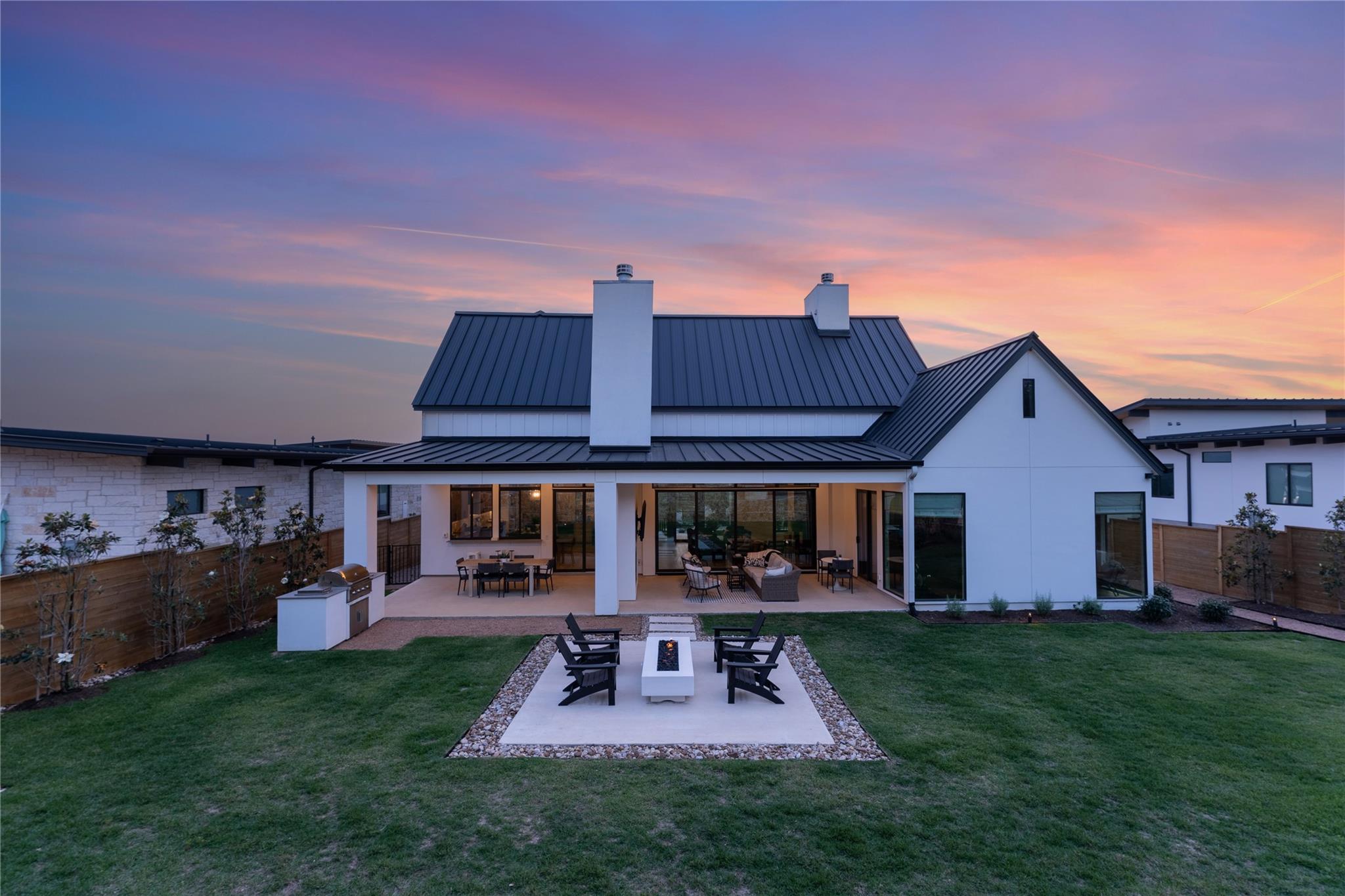 197 Evelyn CT