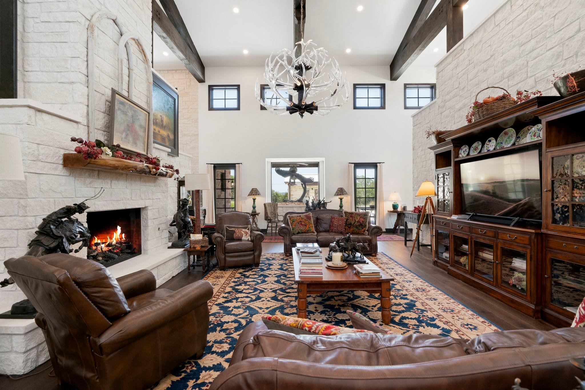 4073 Bell Springs RD