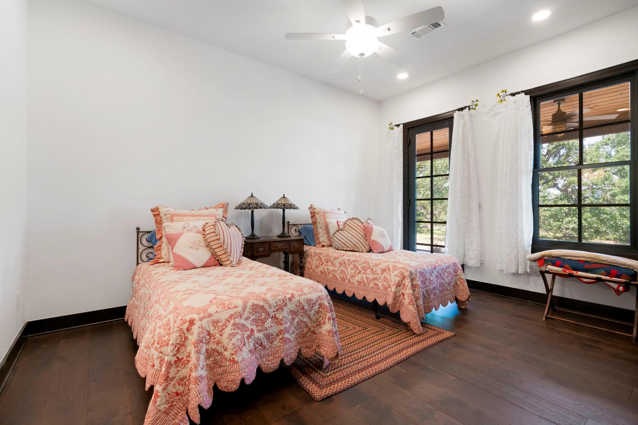 4073 Bell Springs RD