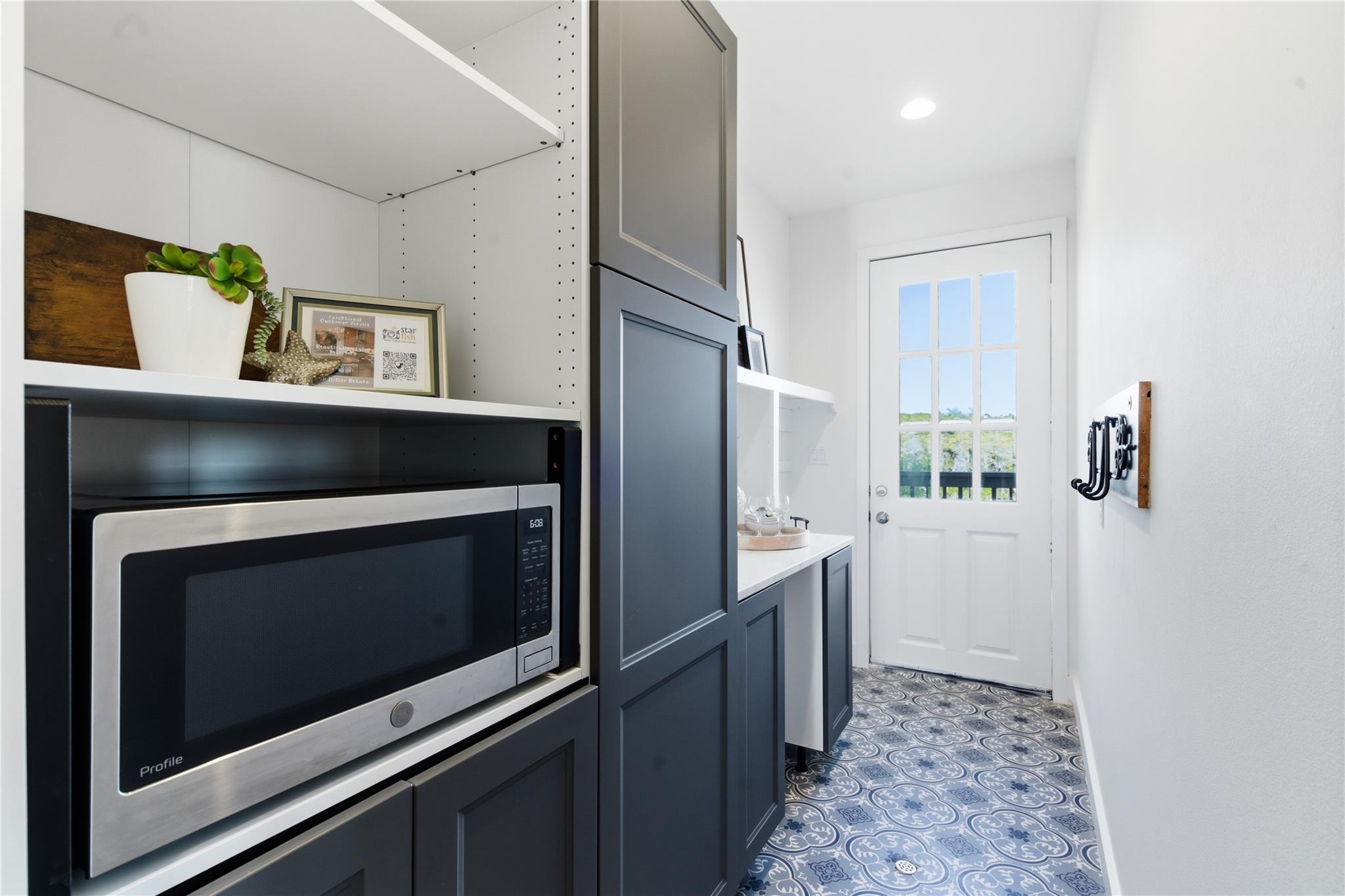 980 Sycamore Creek DR