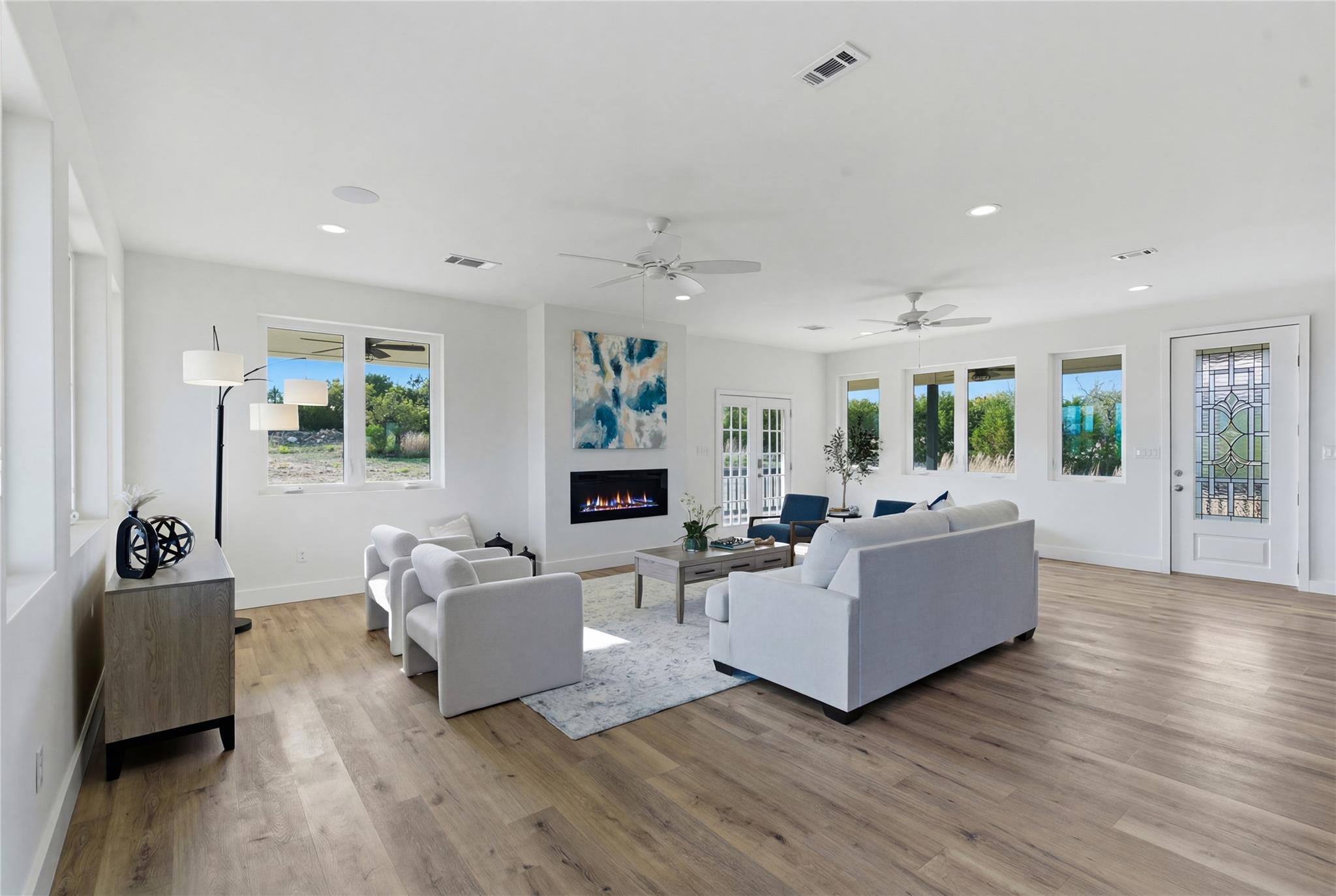 980 Sycamore Creek DR