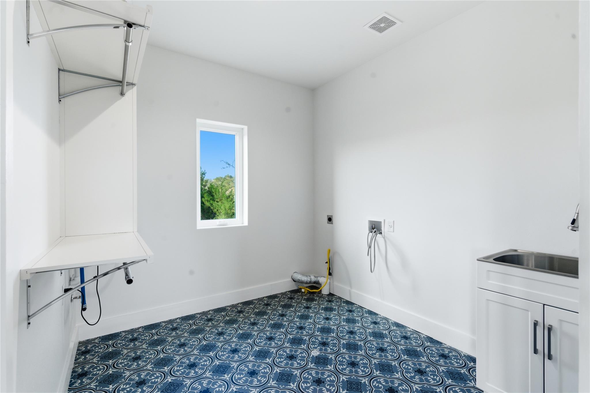 980 Sycamore Creek DR