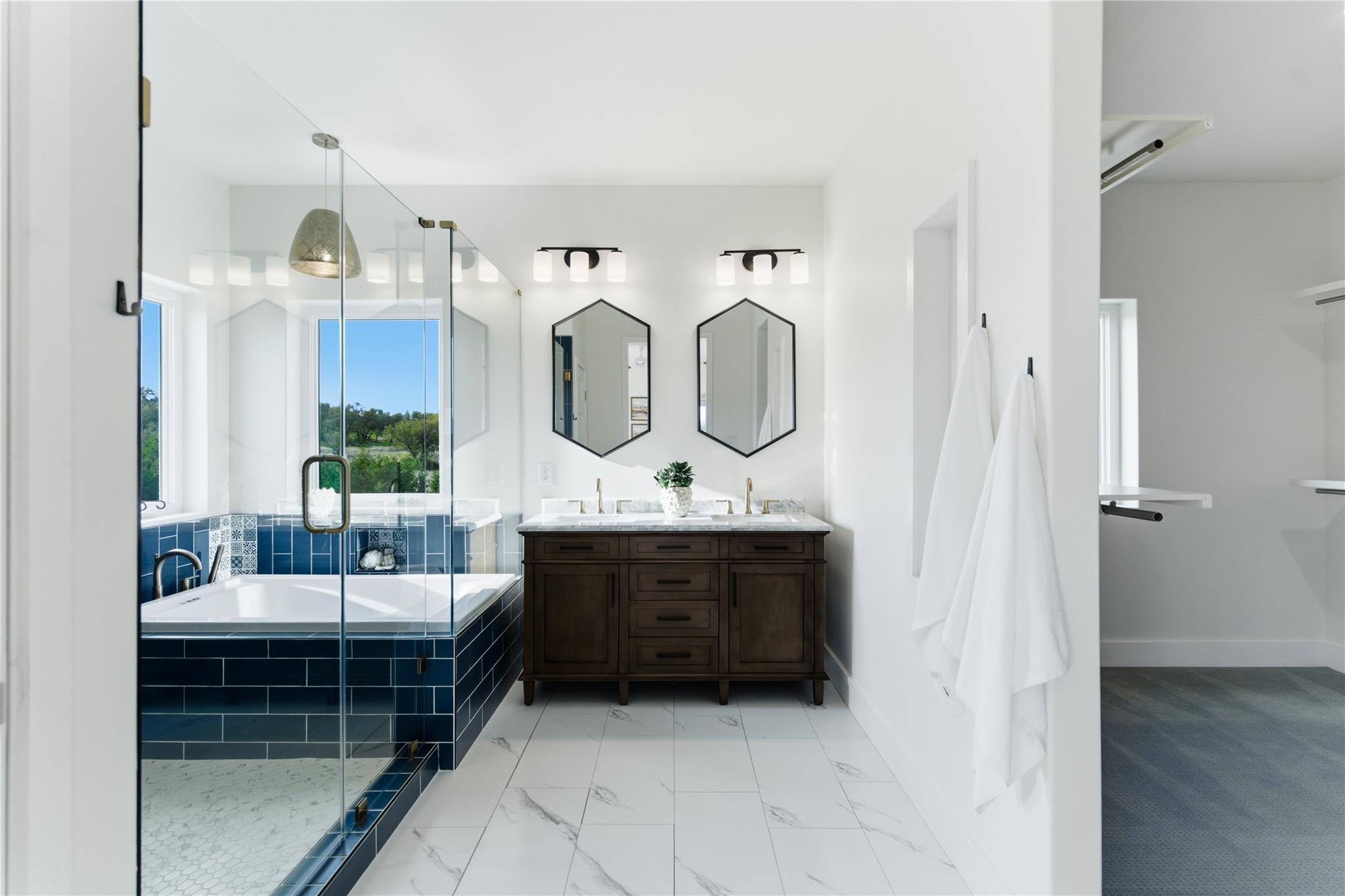 980 Sycamore Creek DR