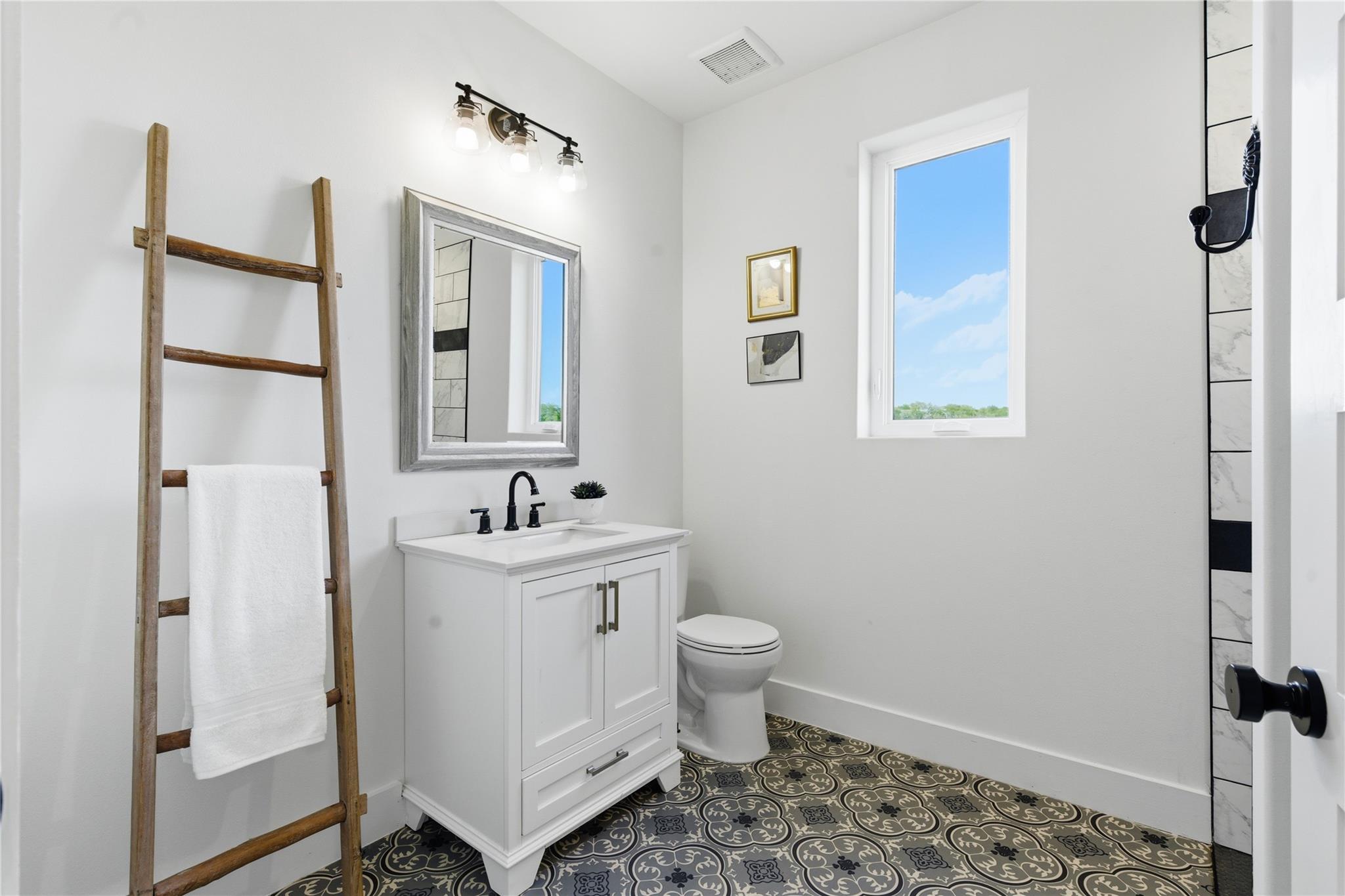 980 Sycamore Creek DR