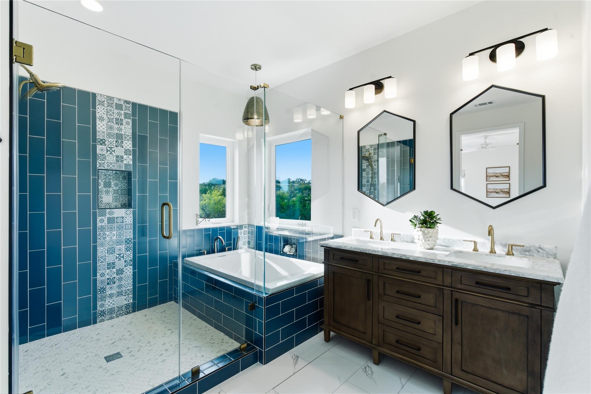 980 Sycamore Creek DR