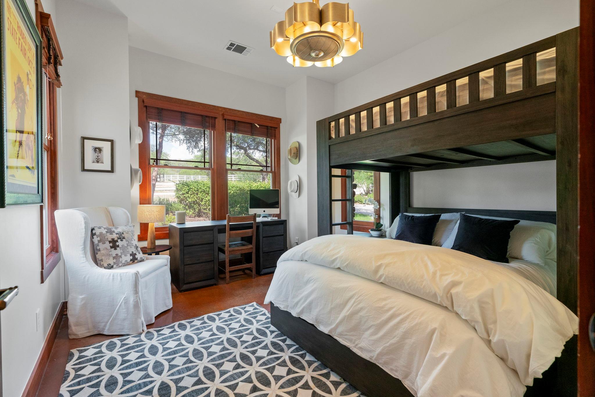 21311 Hamilton Pool RD