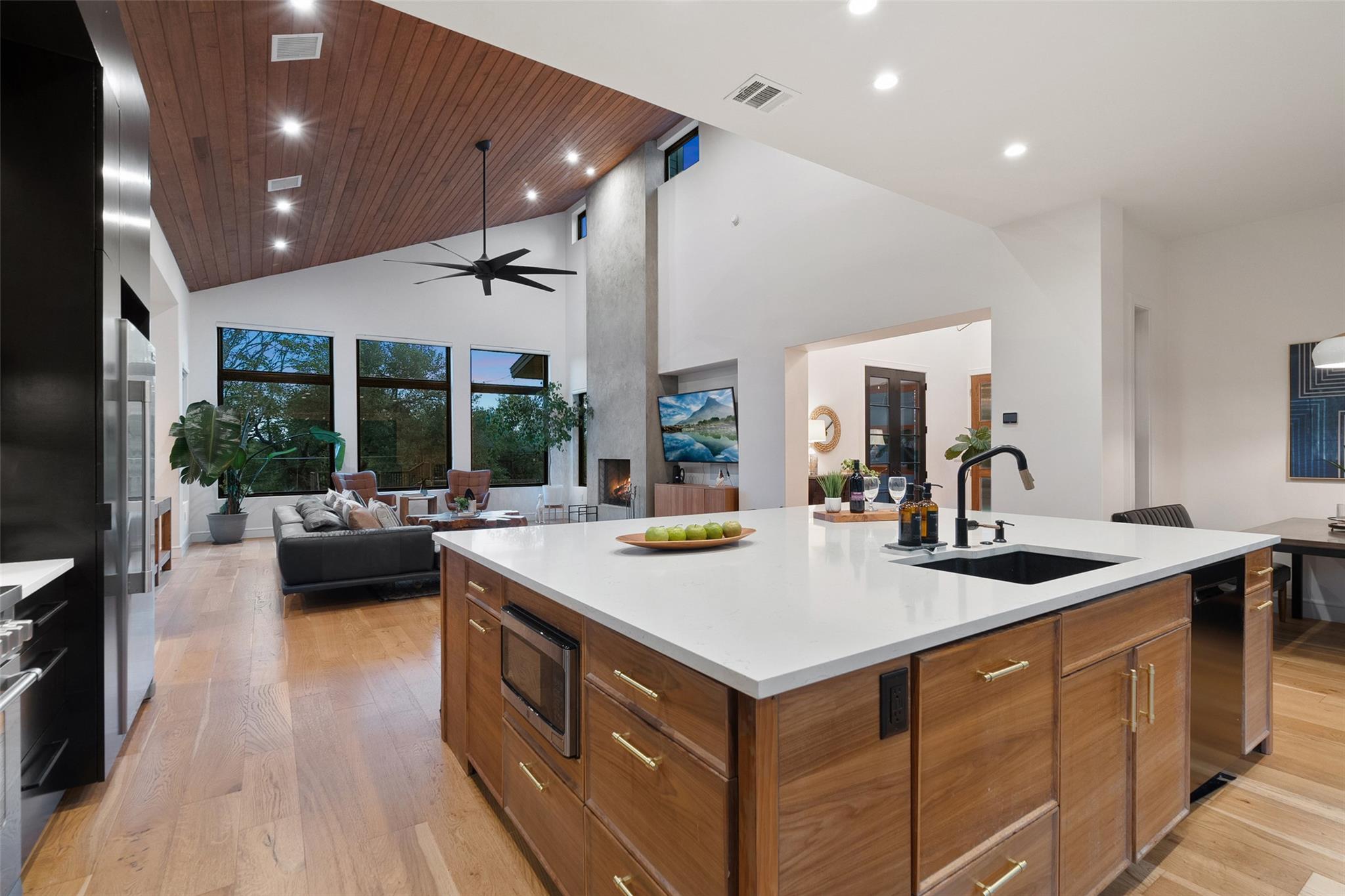 11420 Rim Rock TRL