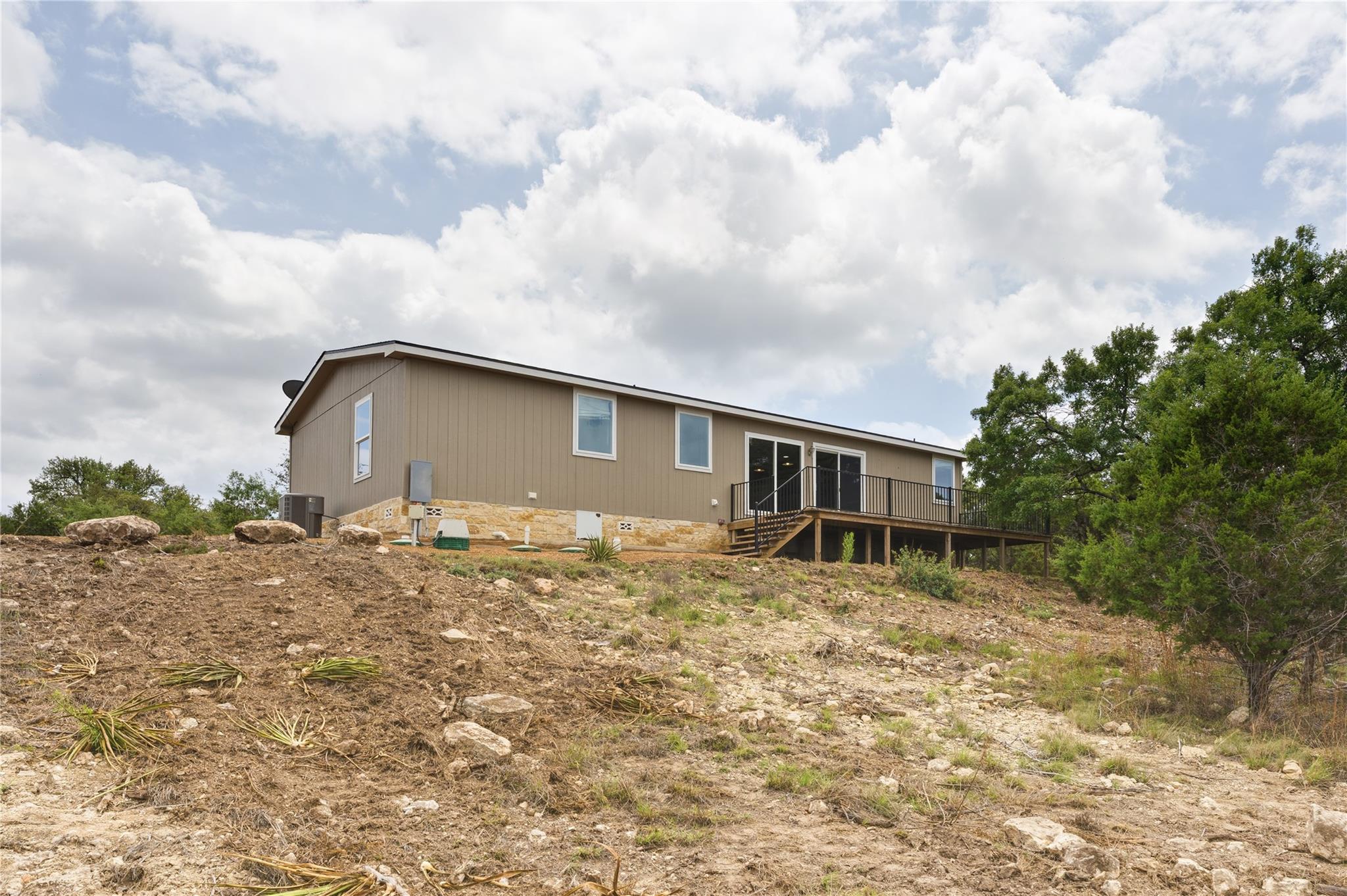 722 Wildwood LN