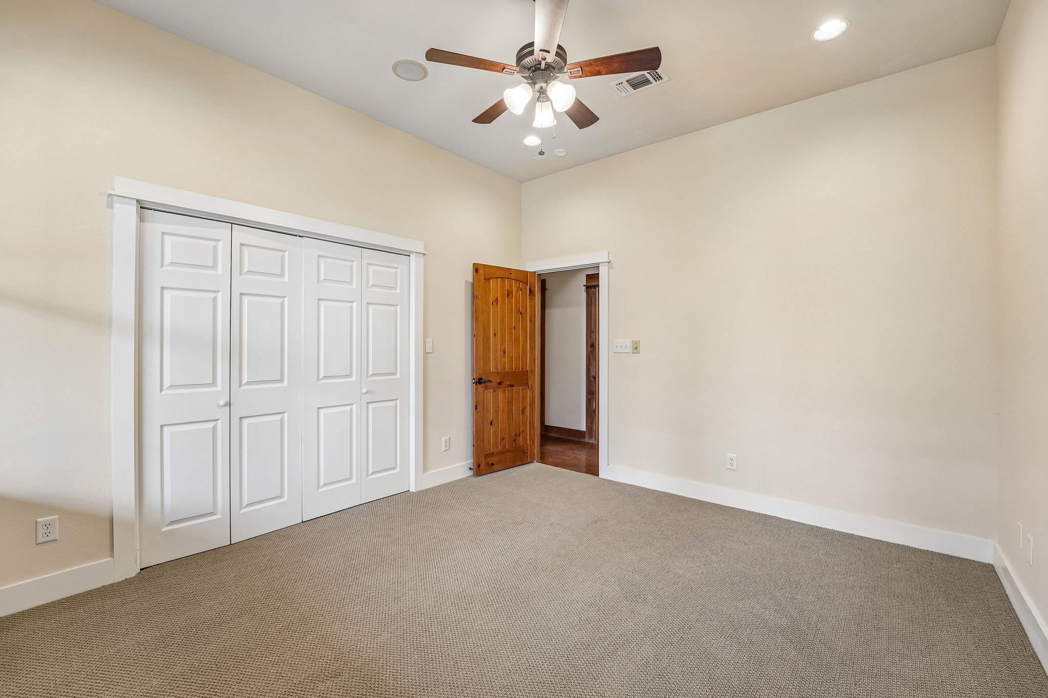 290 Miss Donna LN