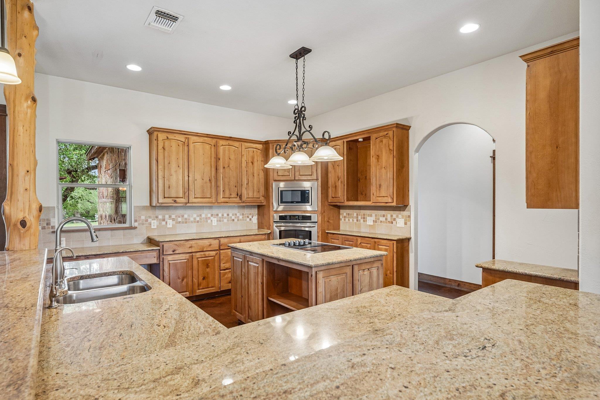 290 Miss Donna LN