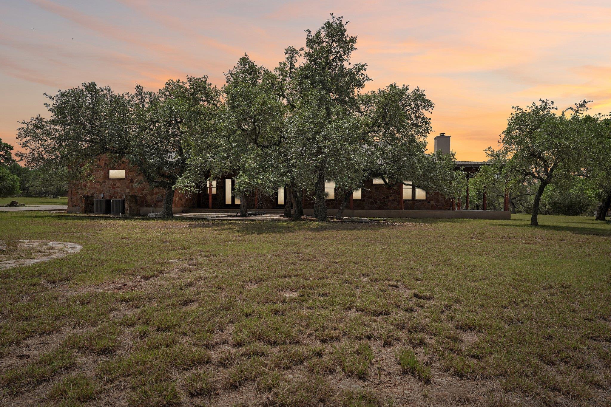 290 Miss Donna LN