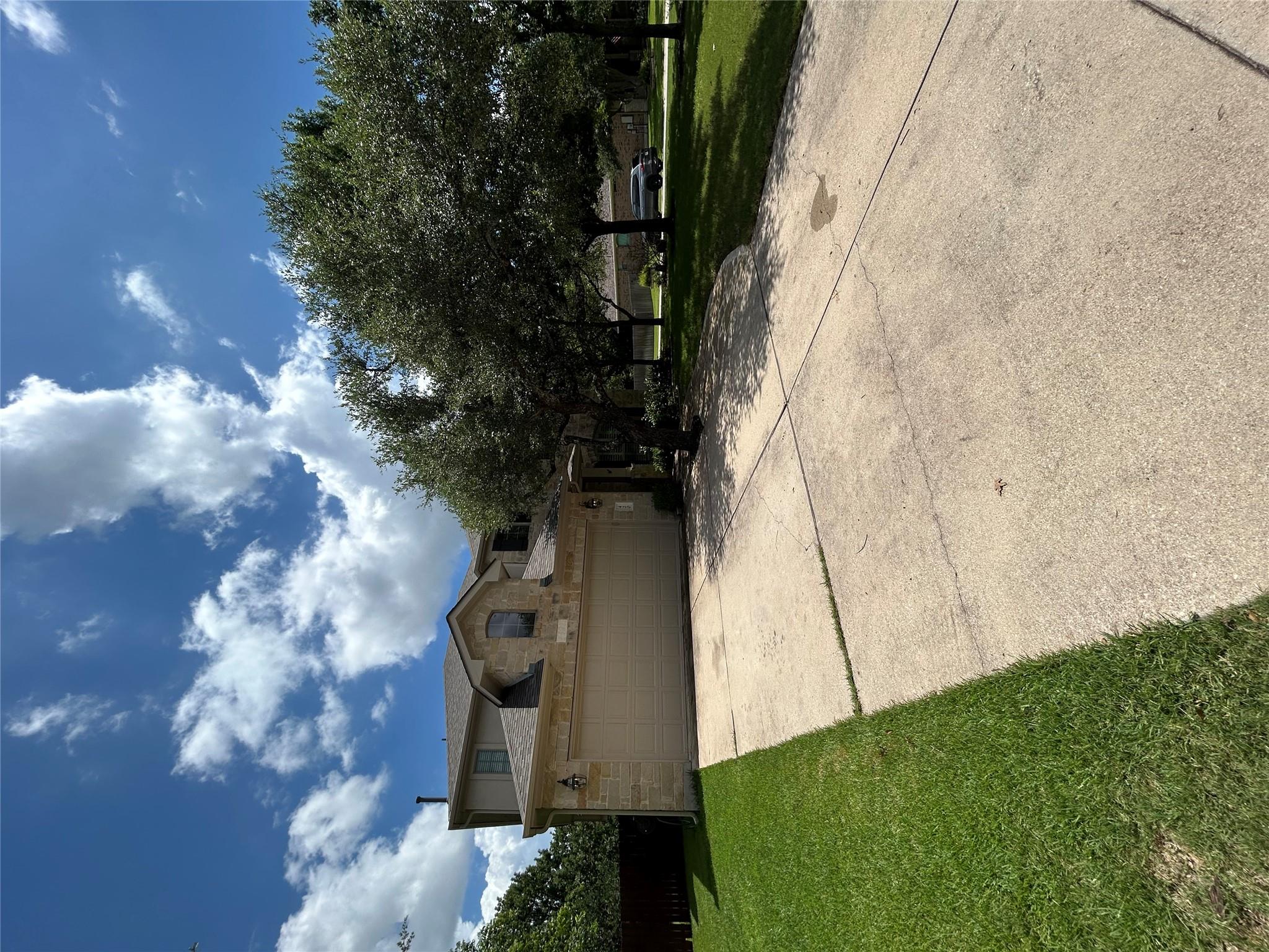 420 Wild Rose DR
