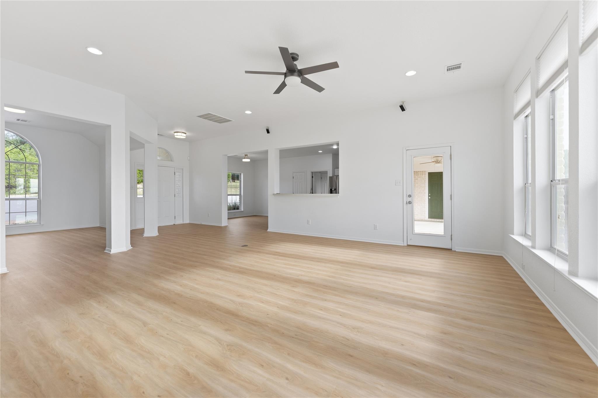 18129 Compass CIR