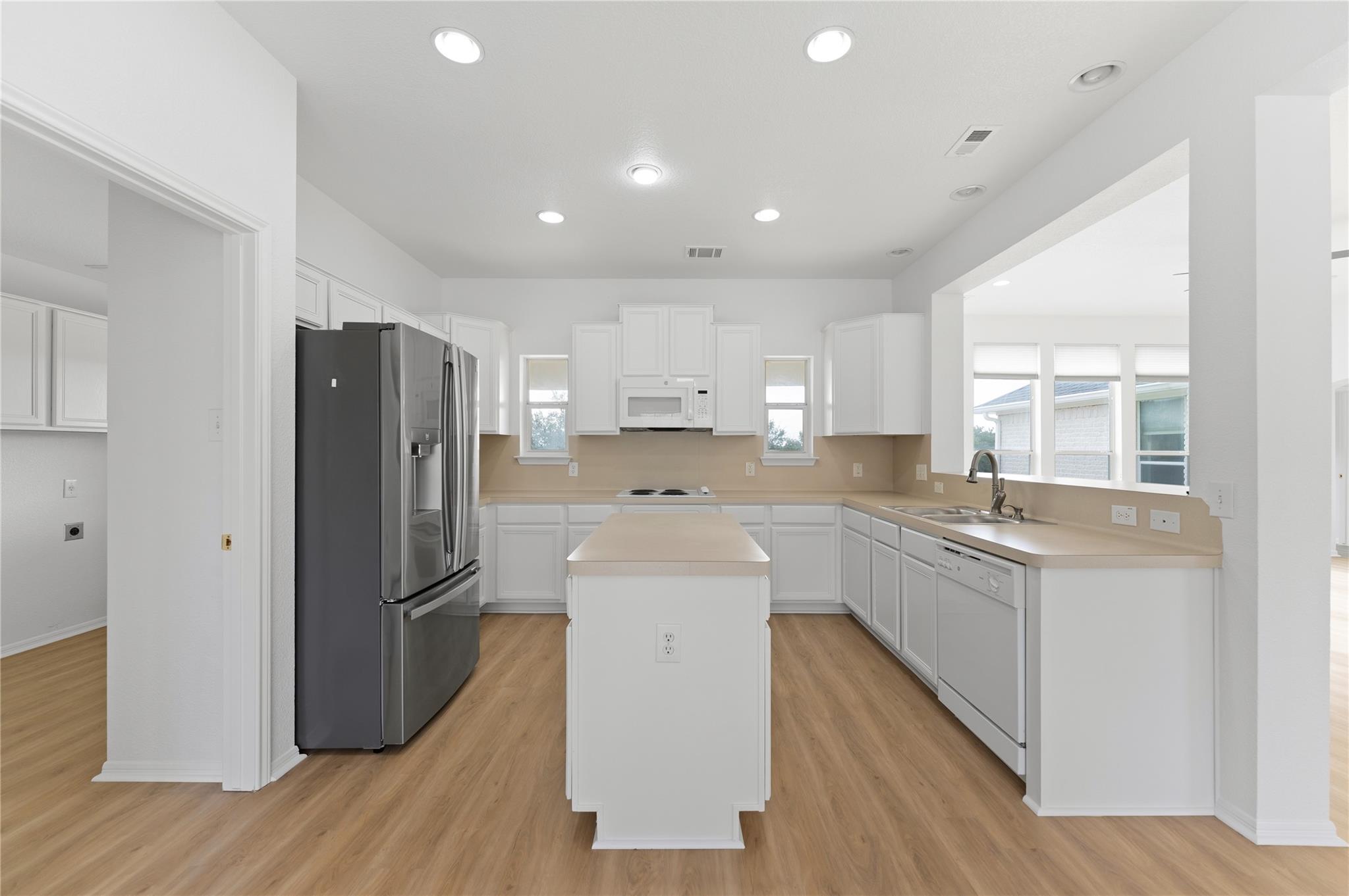 18129 Compass CIR