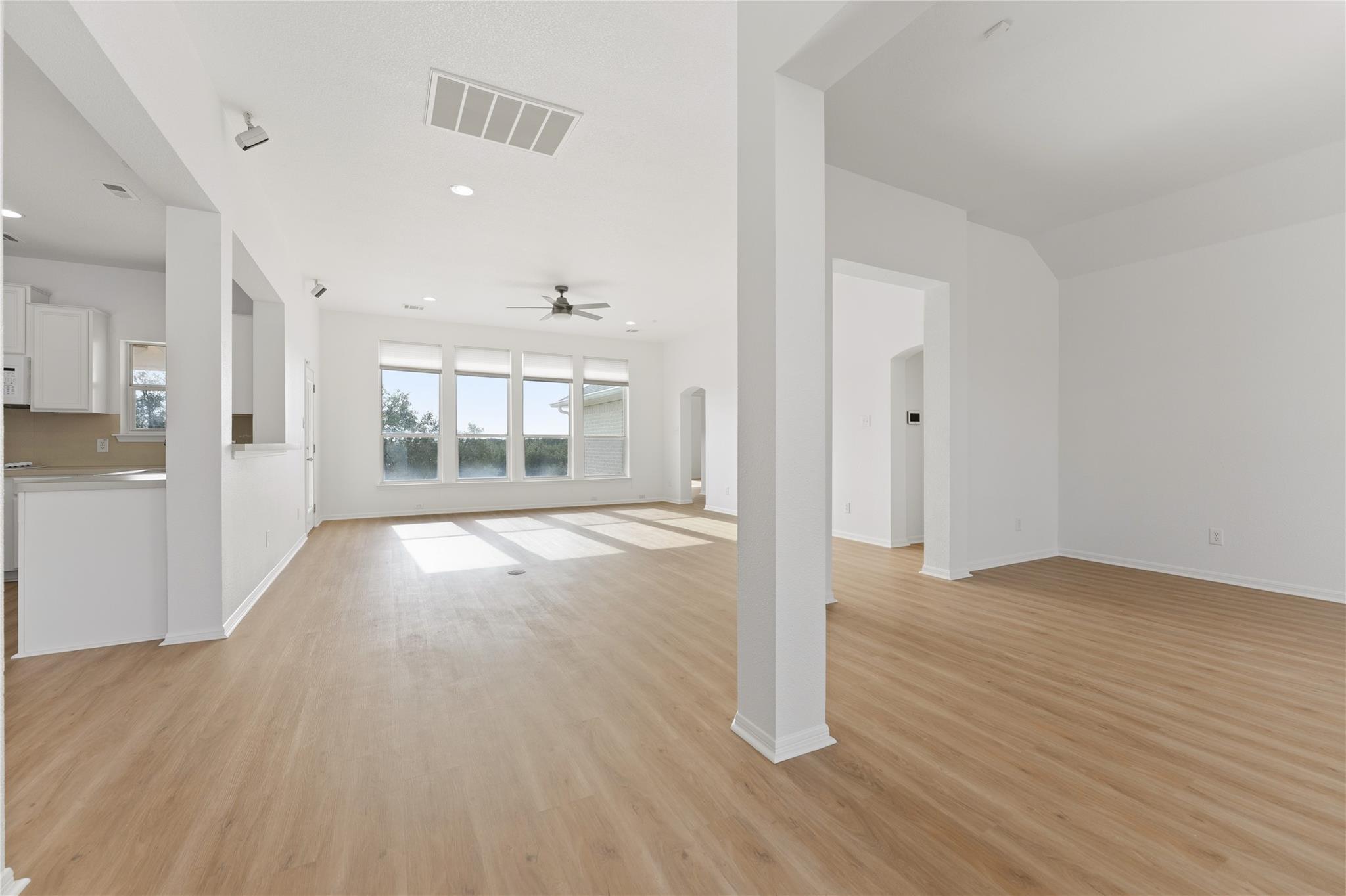 18129 Compass CIR