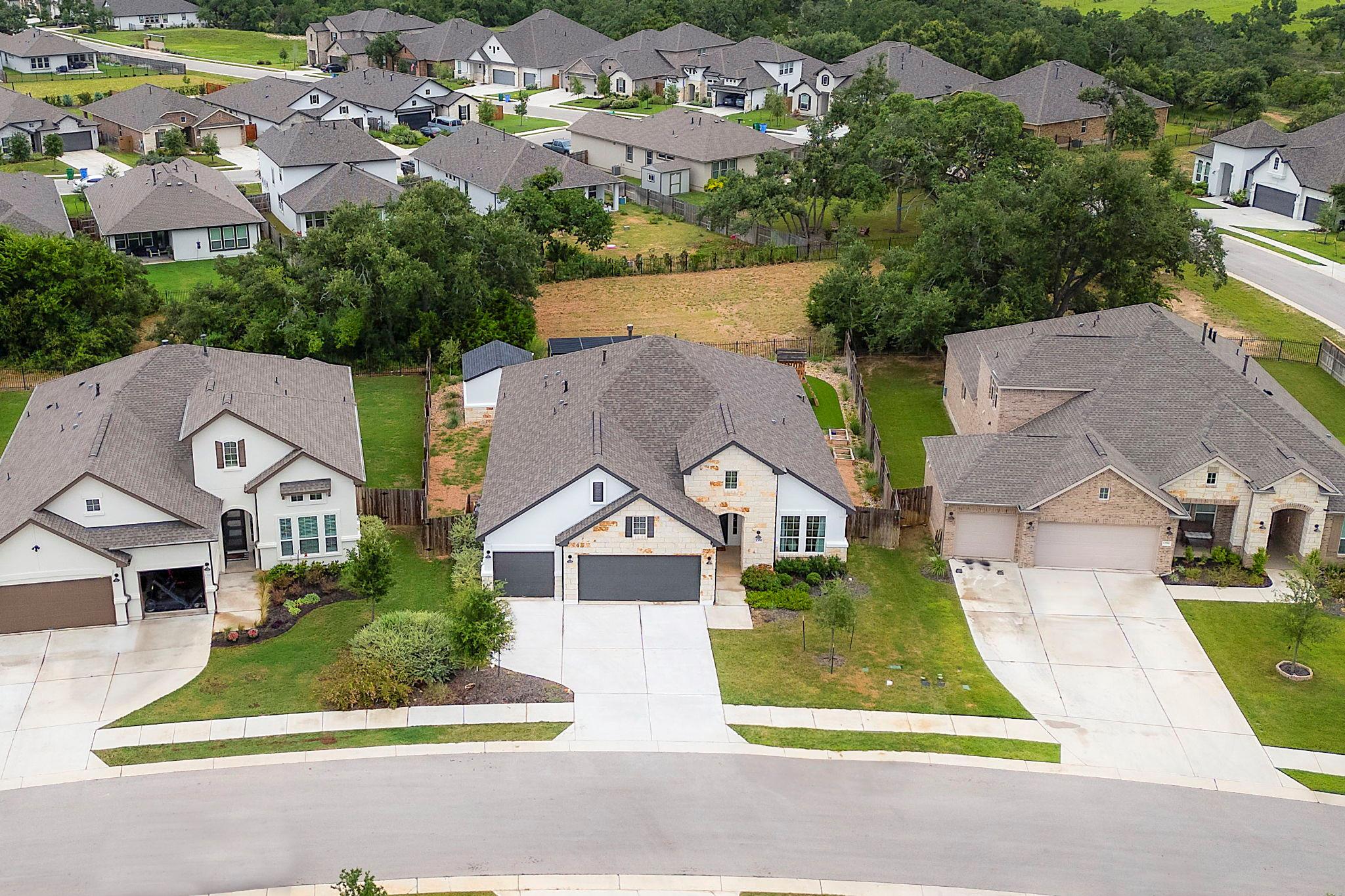 1368 Pink Granite BLVD