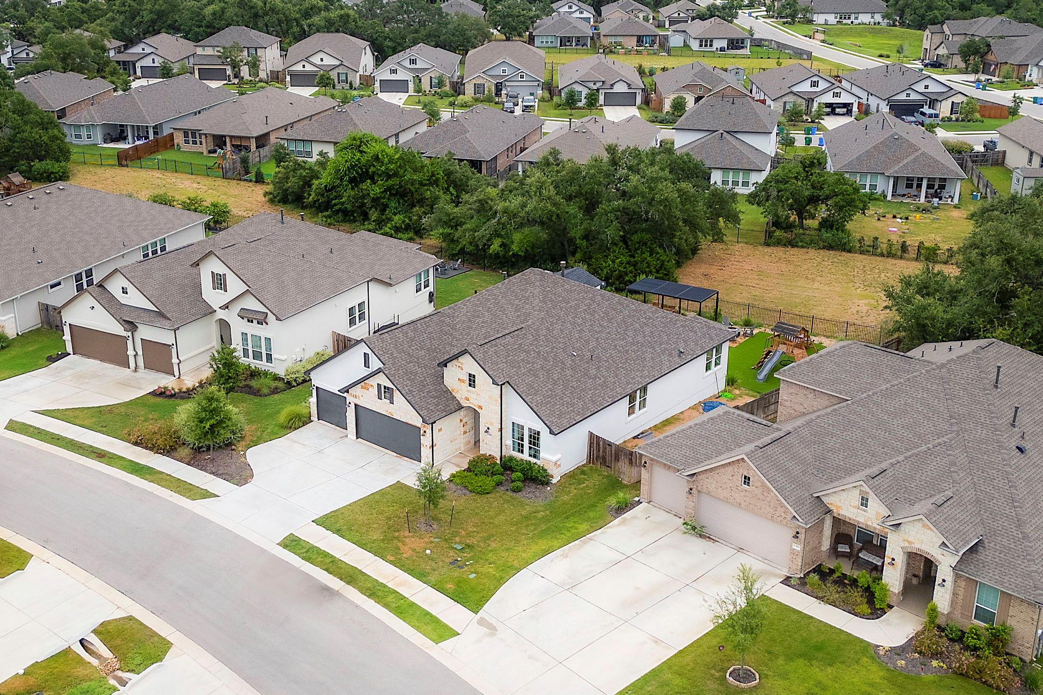 1368 Pink Granite BLVD