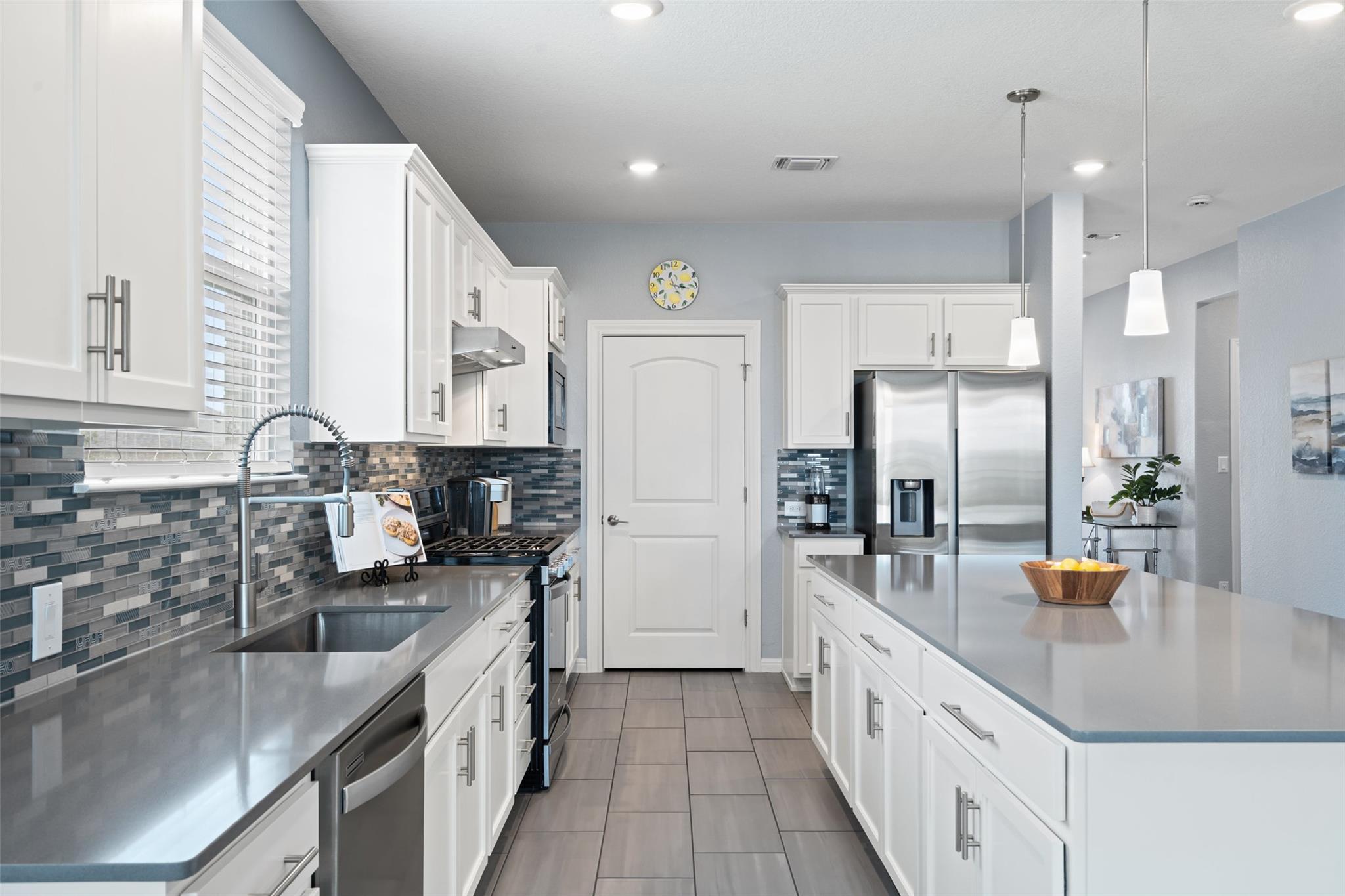 339 Climbing Rock LOOP