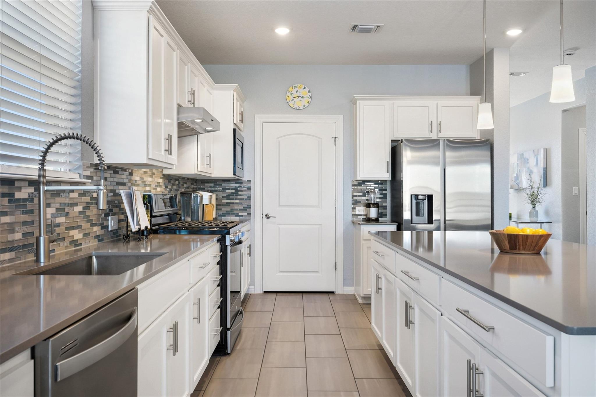 339 Climbing Rock LOOP