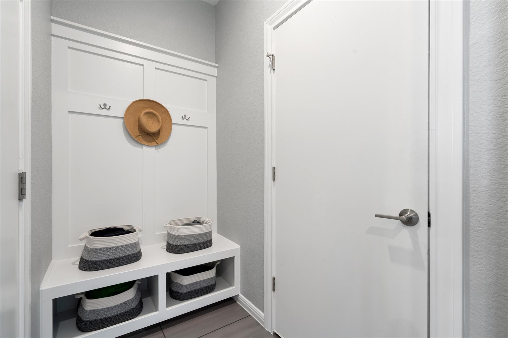 339 Climbing Rock LOOP