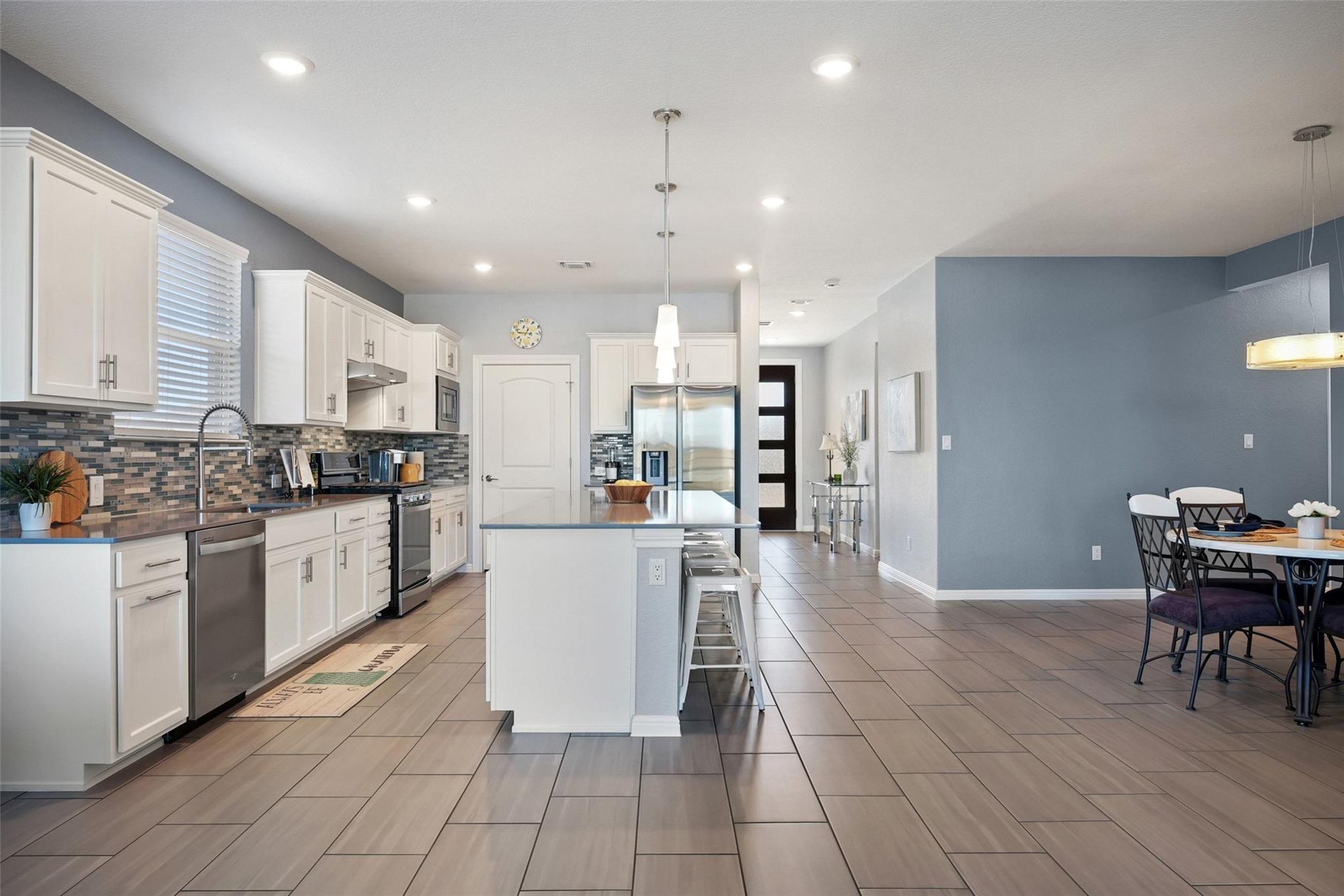 339 Climbing Rock LOOP