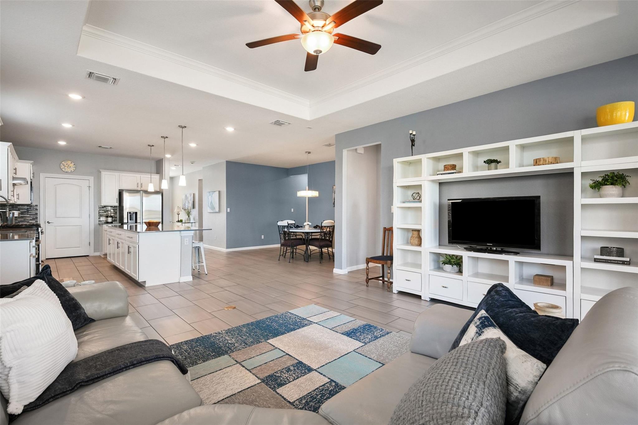 339 Climbing Rock LOOP