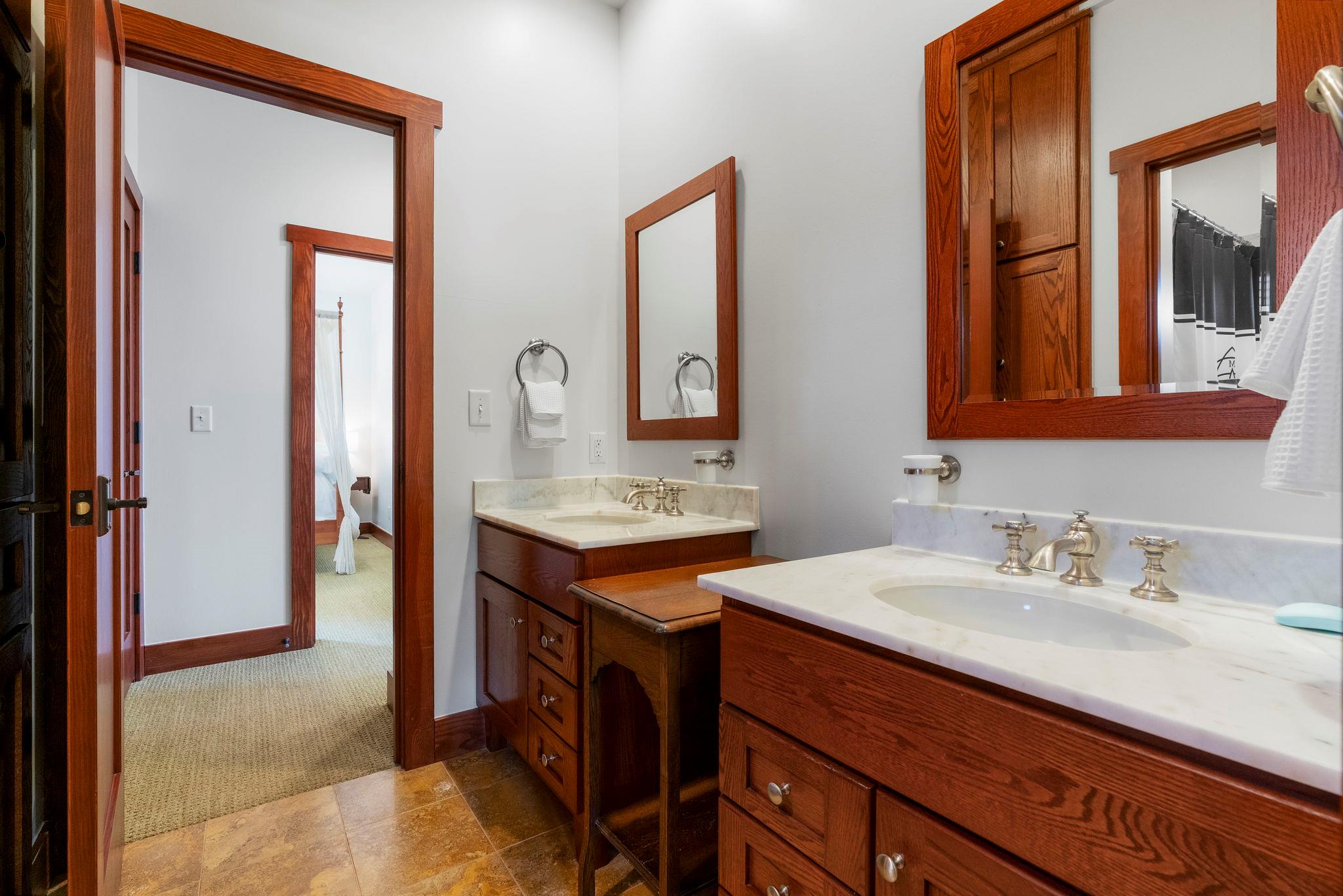 21311 Hamilton Pool RD