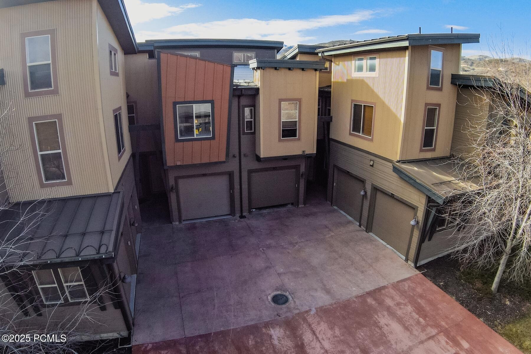 5962 Park Lane, 92