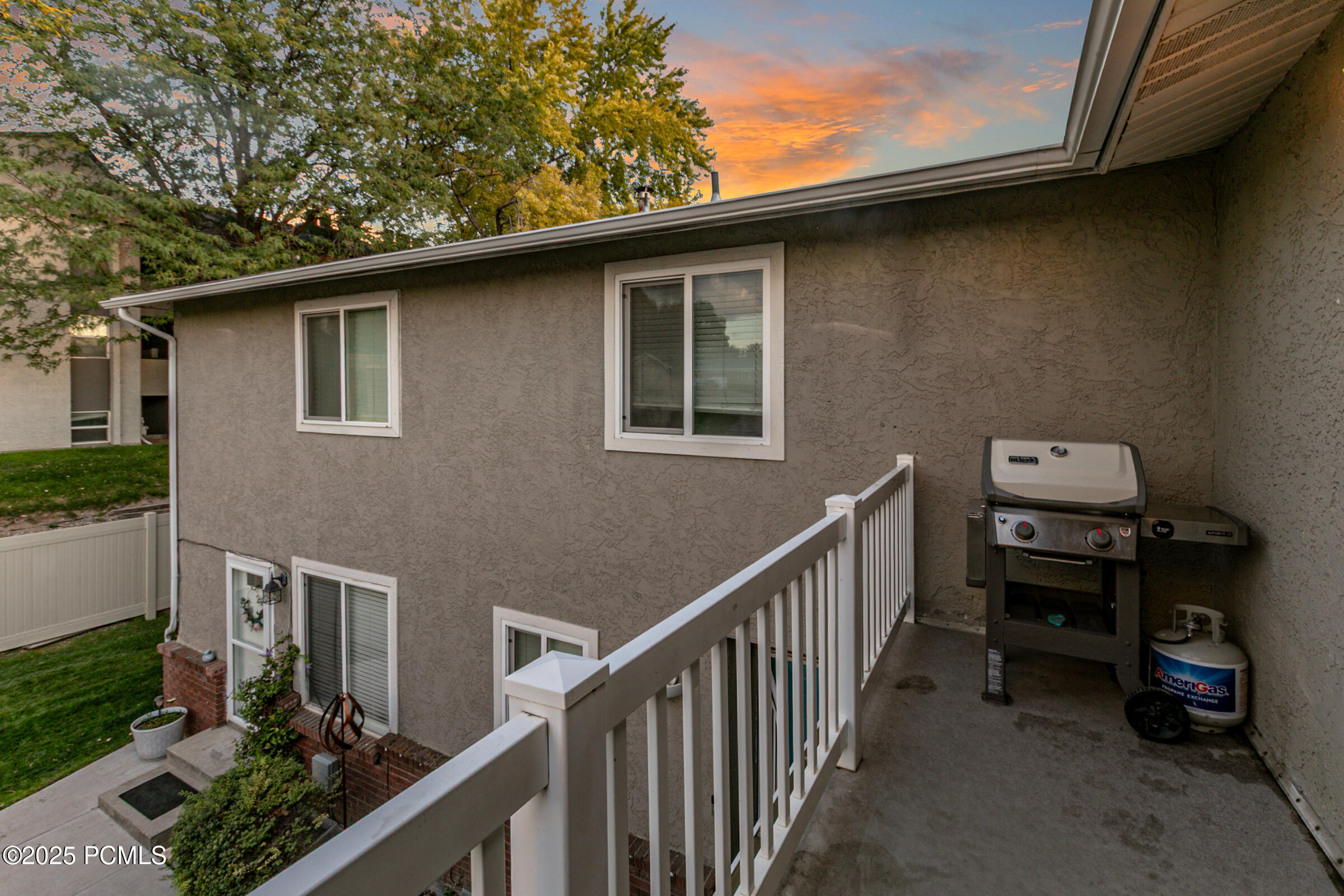 5235 S Glendon Street, Y4