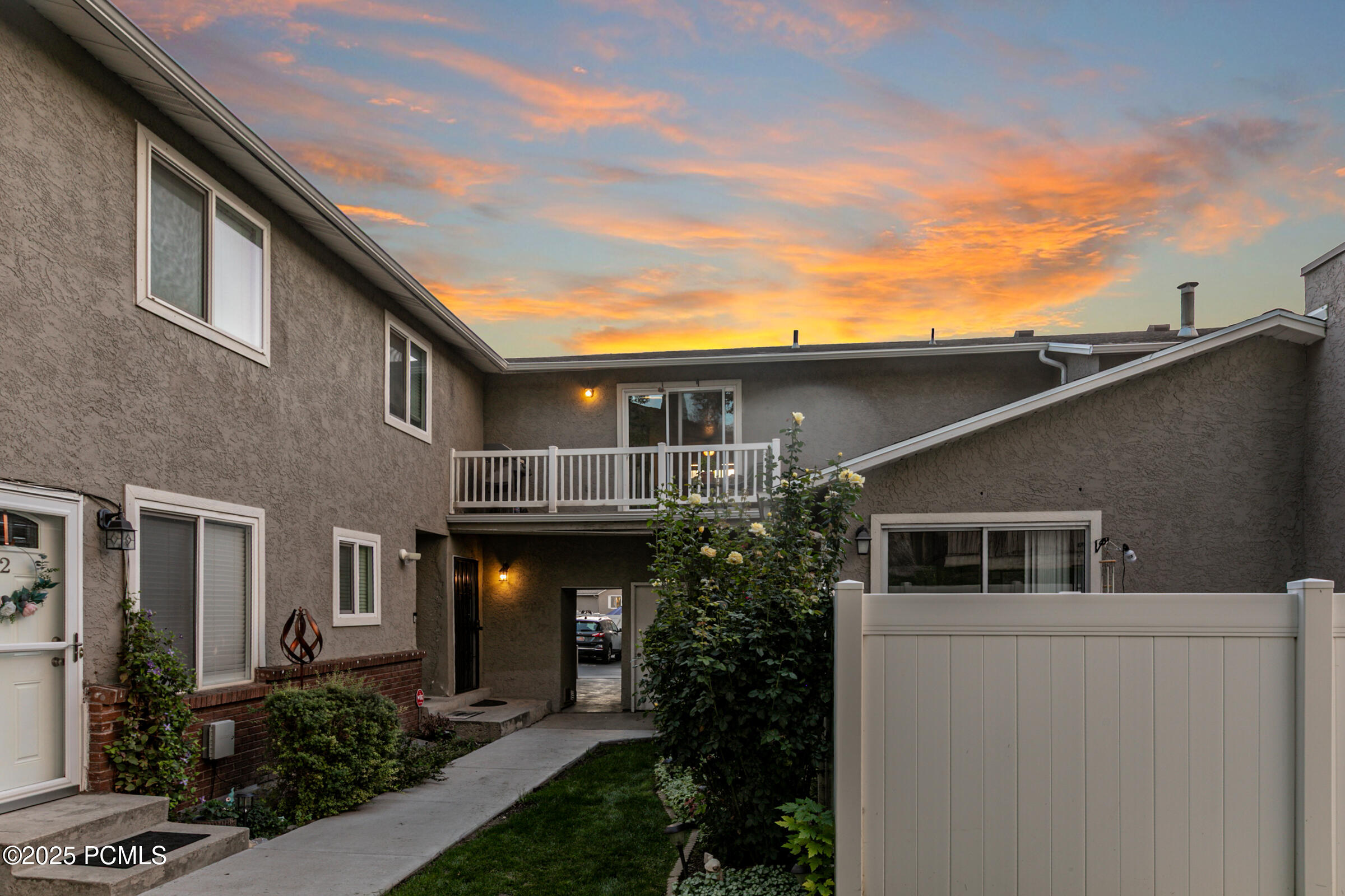 5235 S Glendon Street, Y4