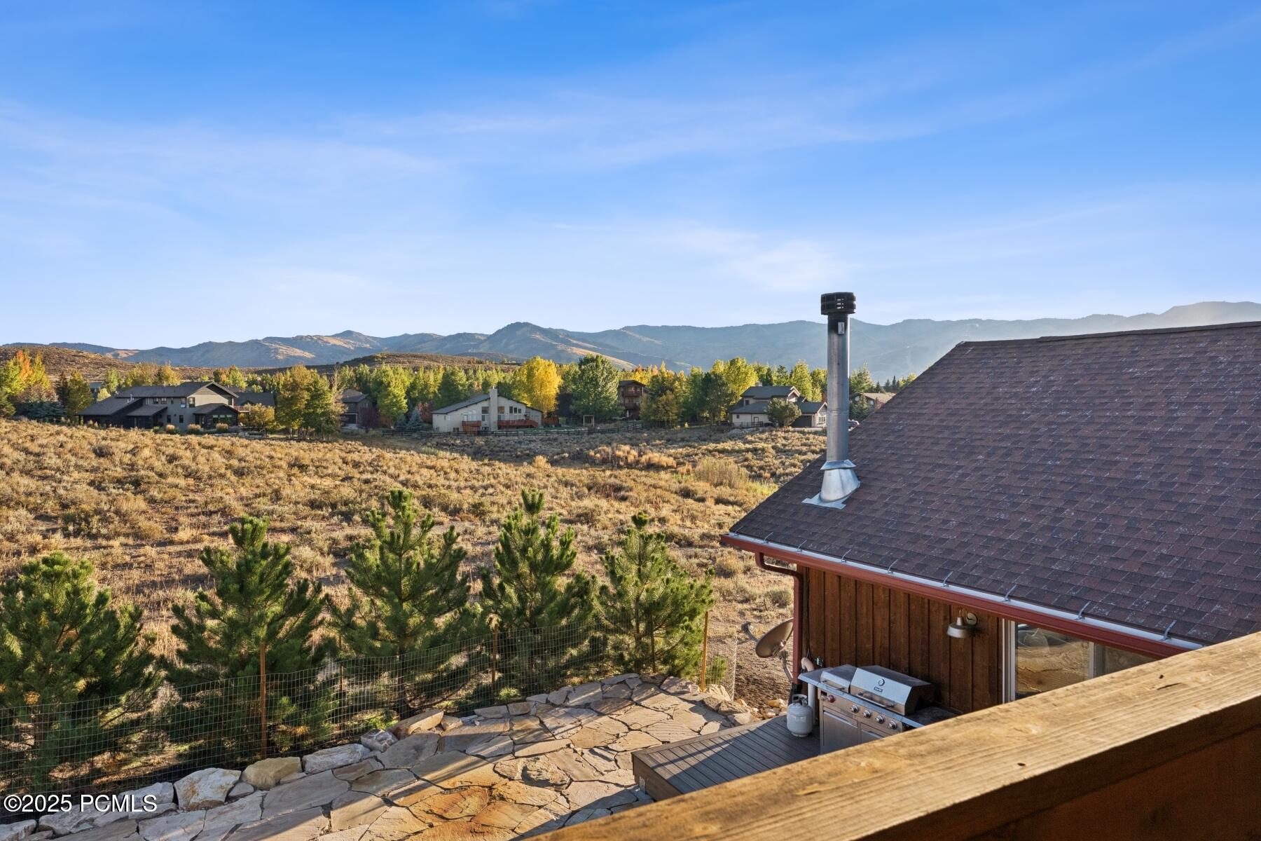 6120 Snowview Drive