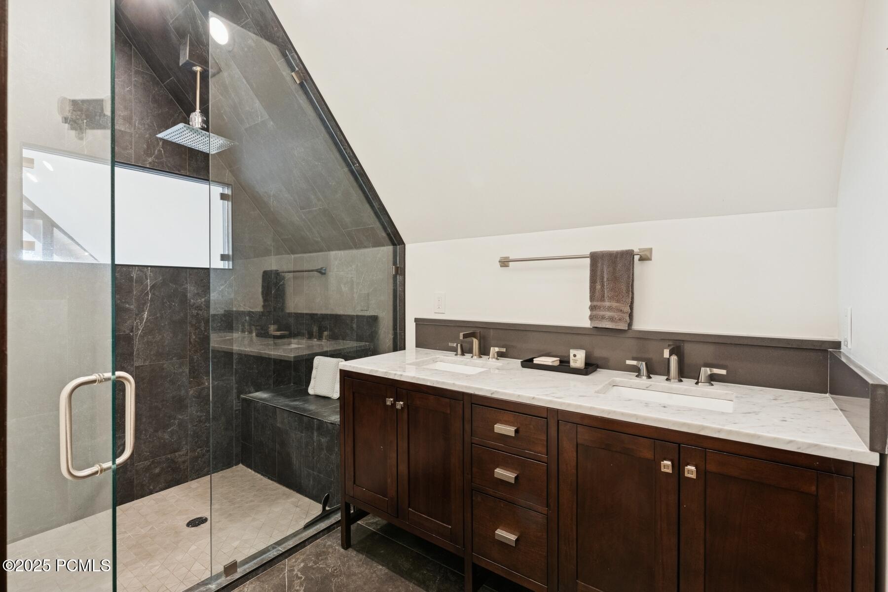 6120 Snowview Drive