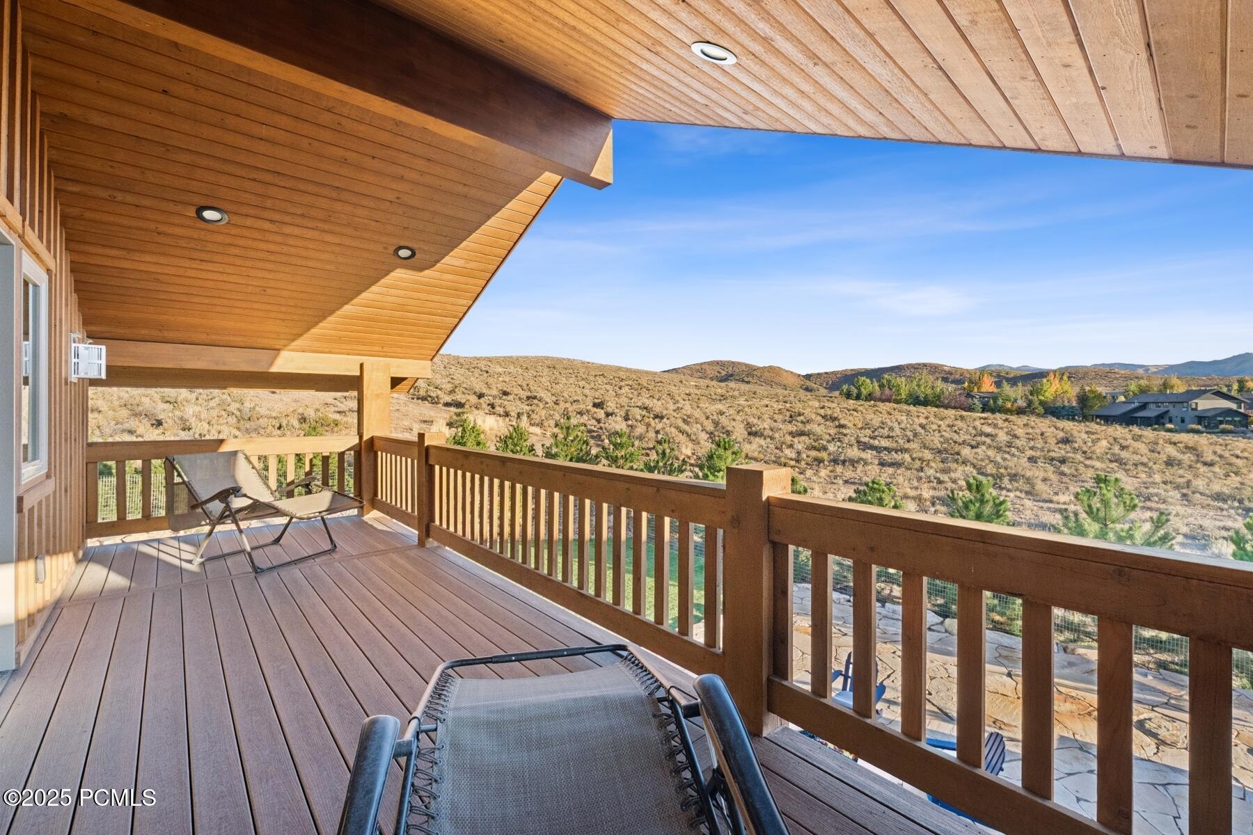 6120 Snowview Drive
