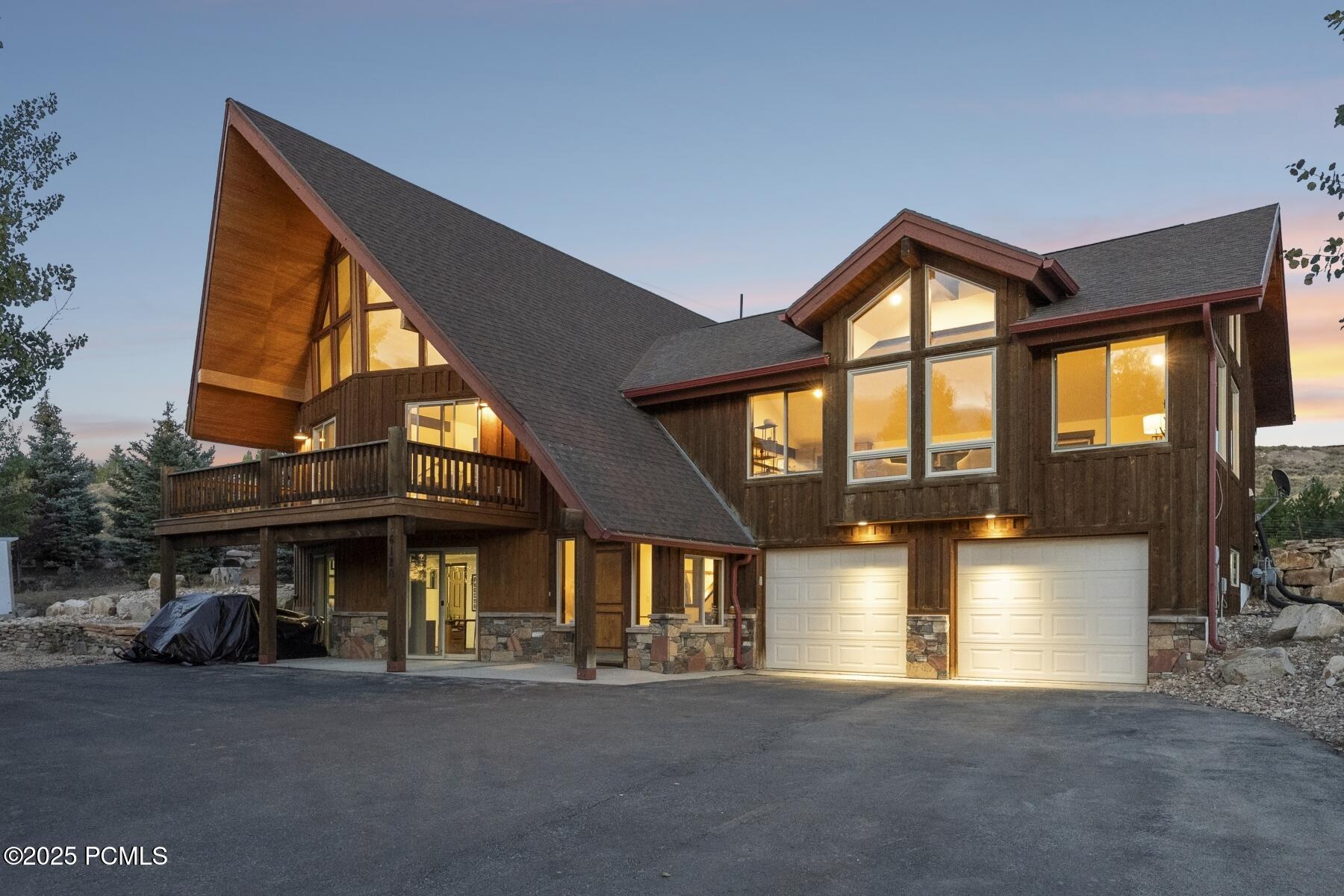 6120 Snowview Drive