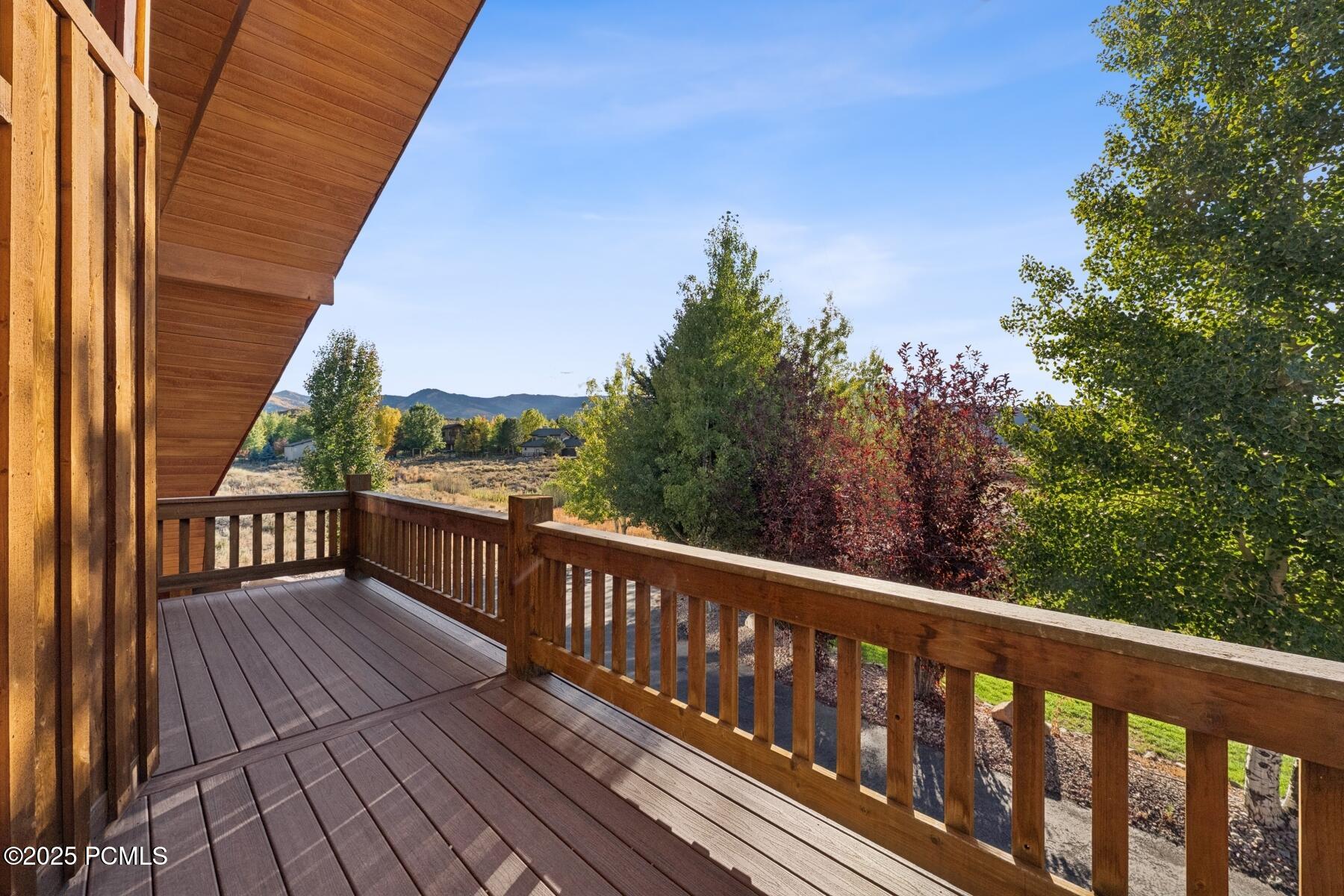 6120 Snowview Drive