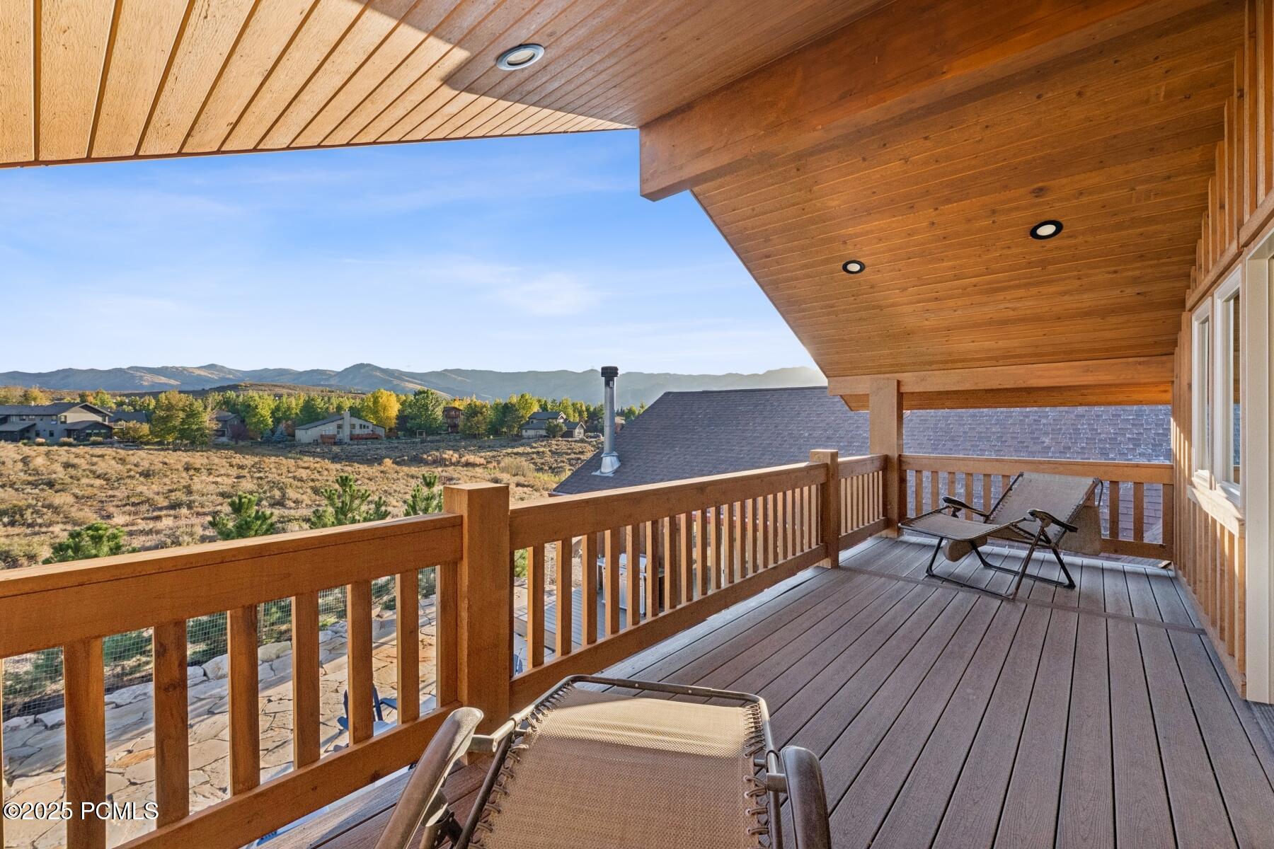 6120 Snowview Drive